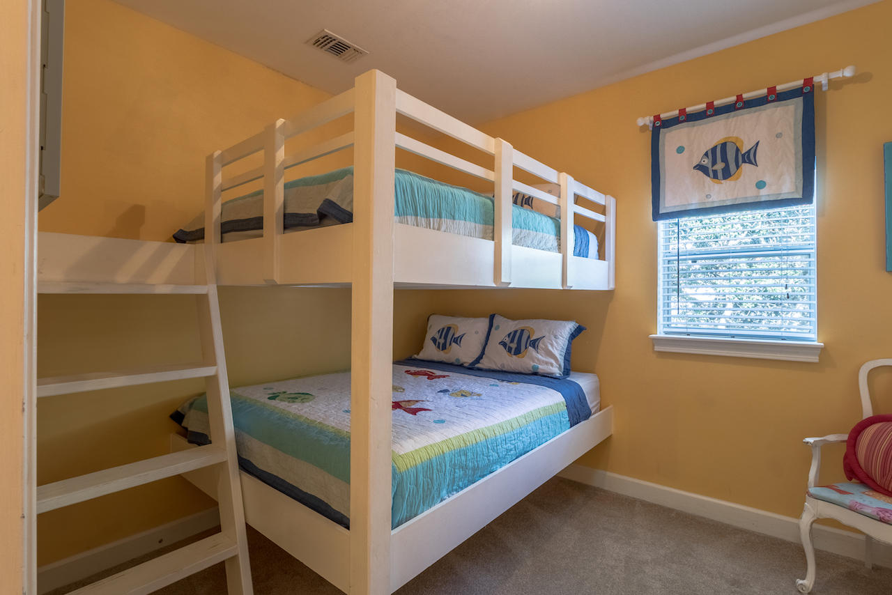 CRYSTAL BEACH - Residential