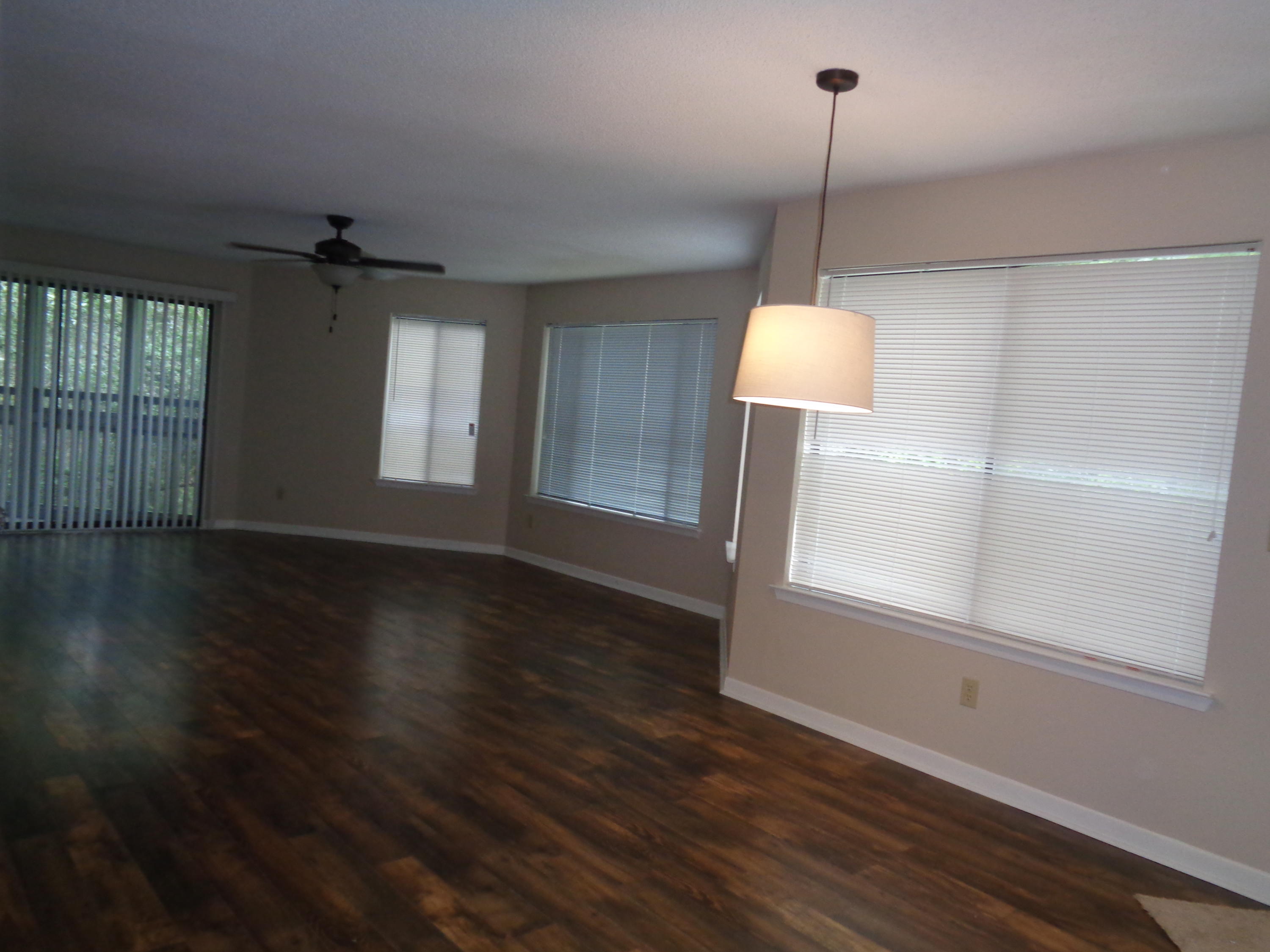 GARDEN OAKS CONDO - Residential Lease