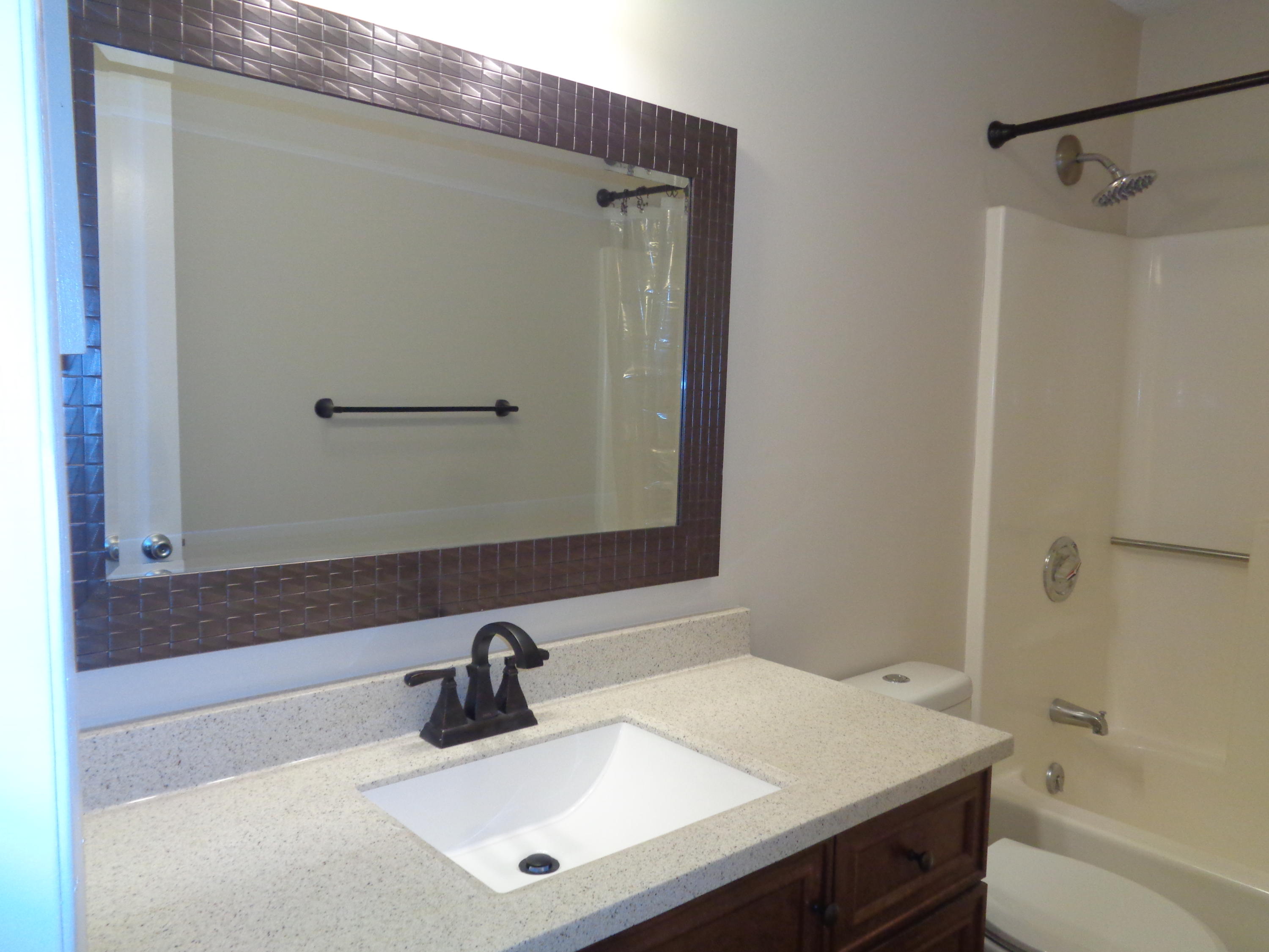 GARDEN OAKS CONDO - Residential Lease