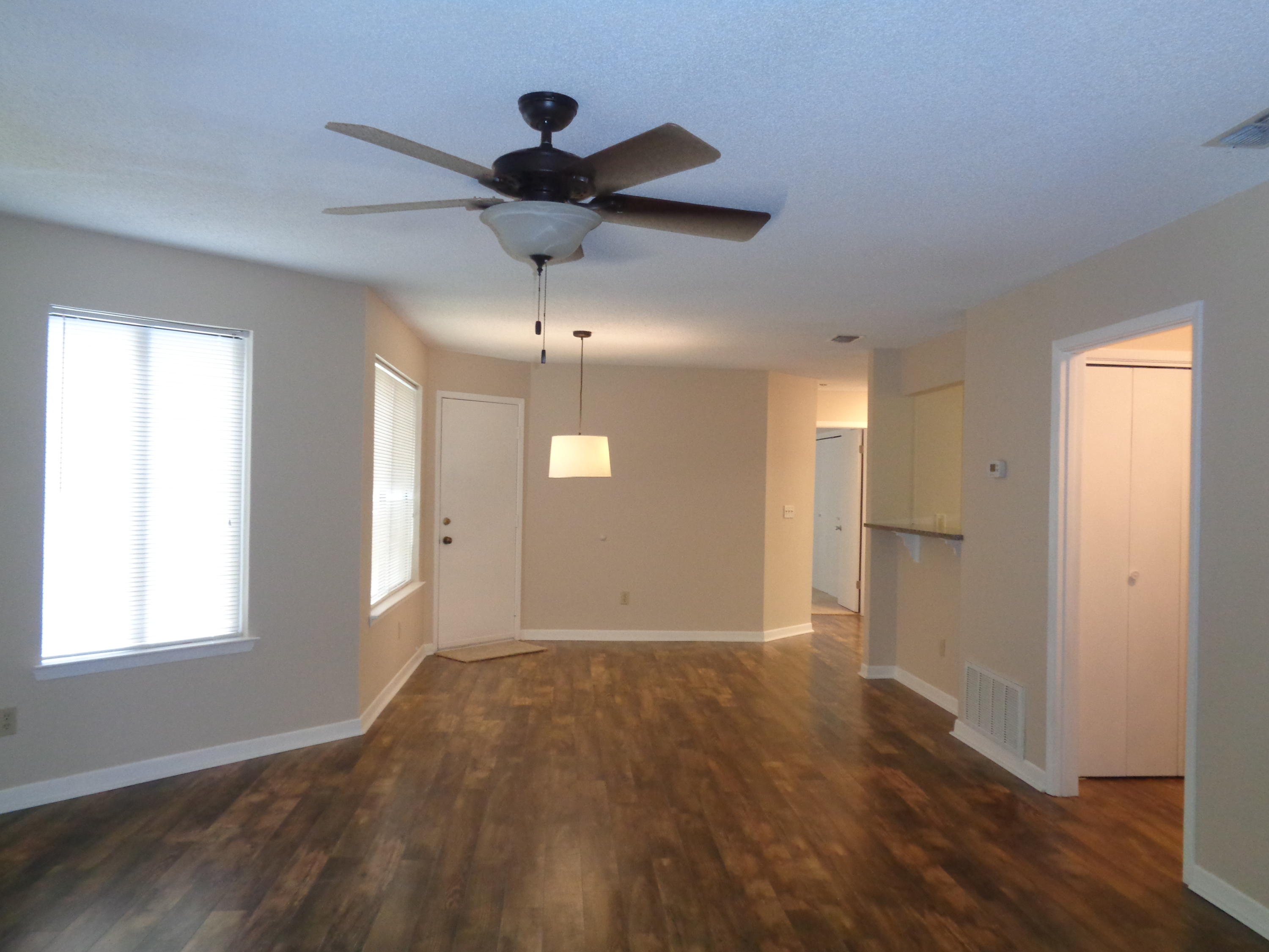 GARDEN OAKS CONDO - Residential Lease