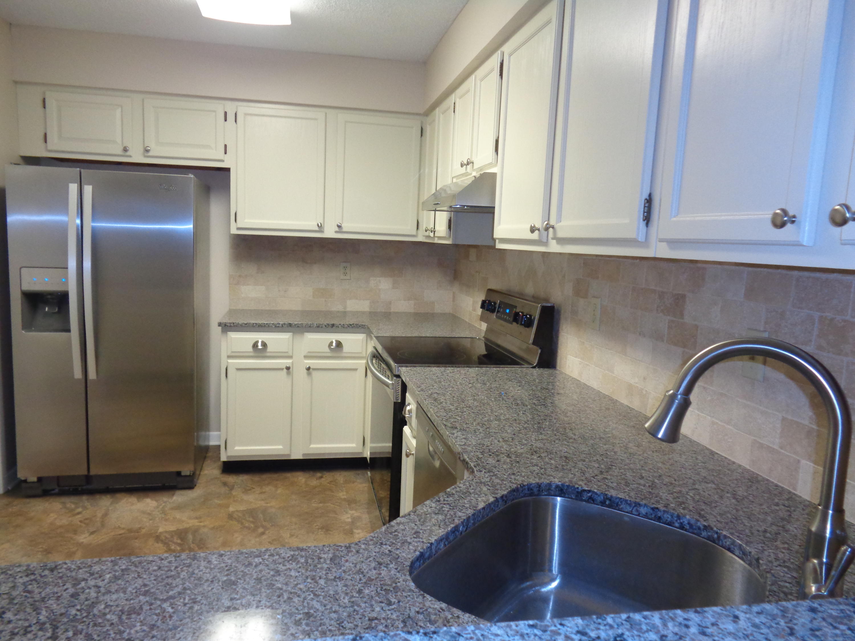 GARDEN OAKS CONDO - Residential Lease