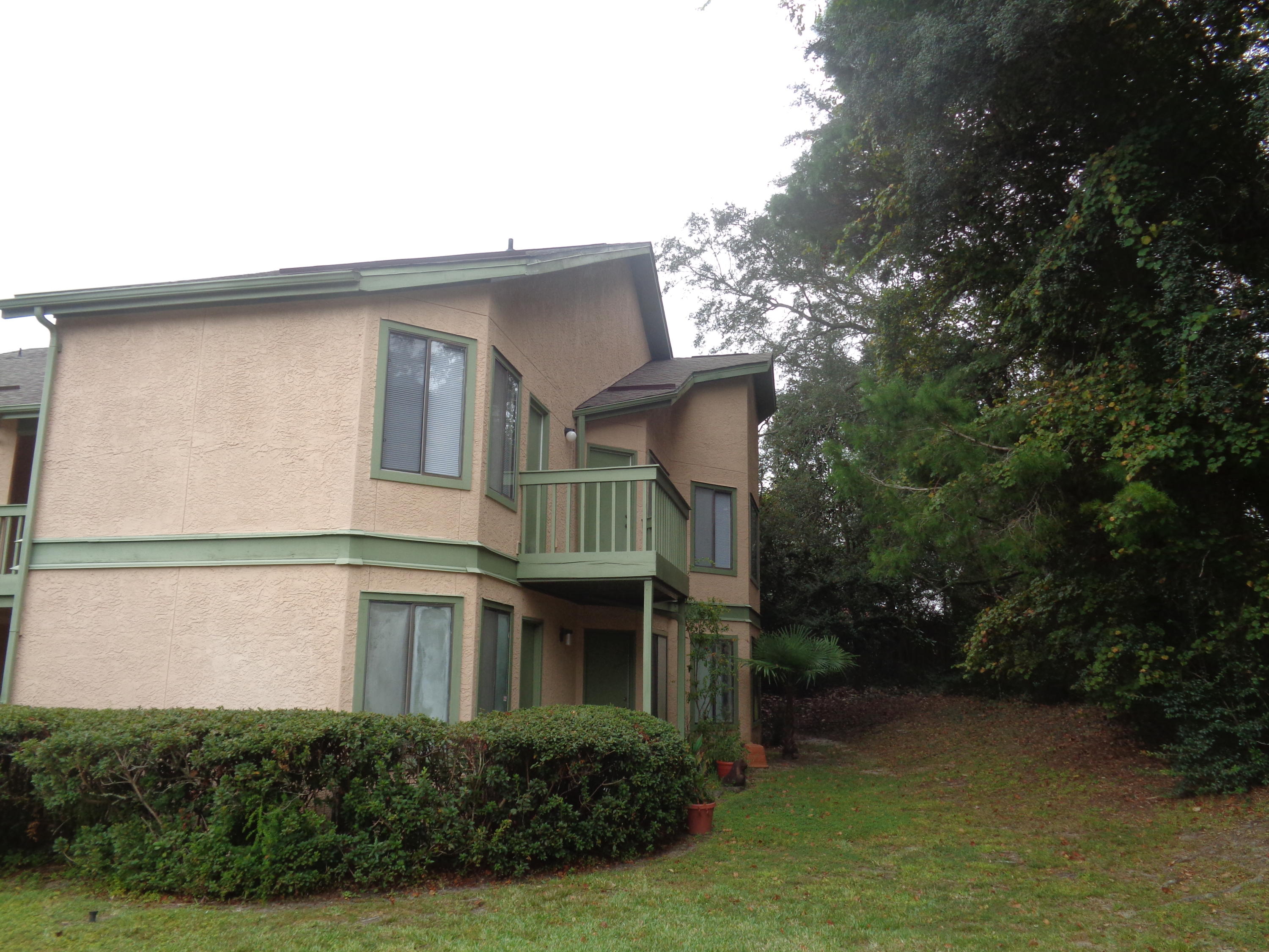 GARDEN OAKS CONDO - Residential Lease