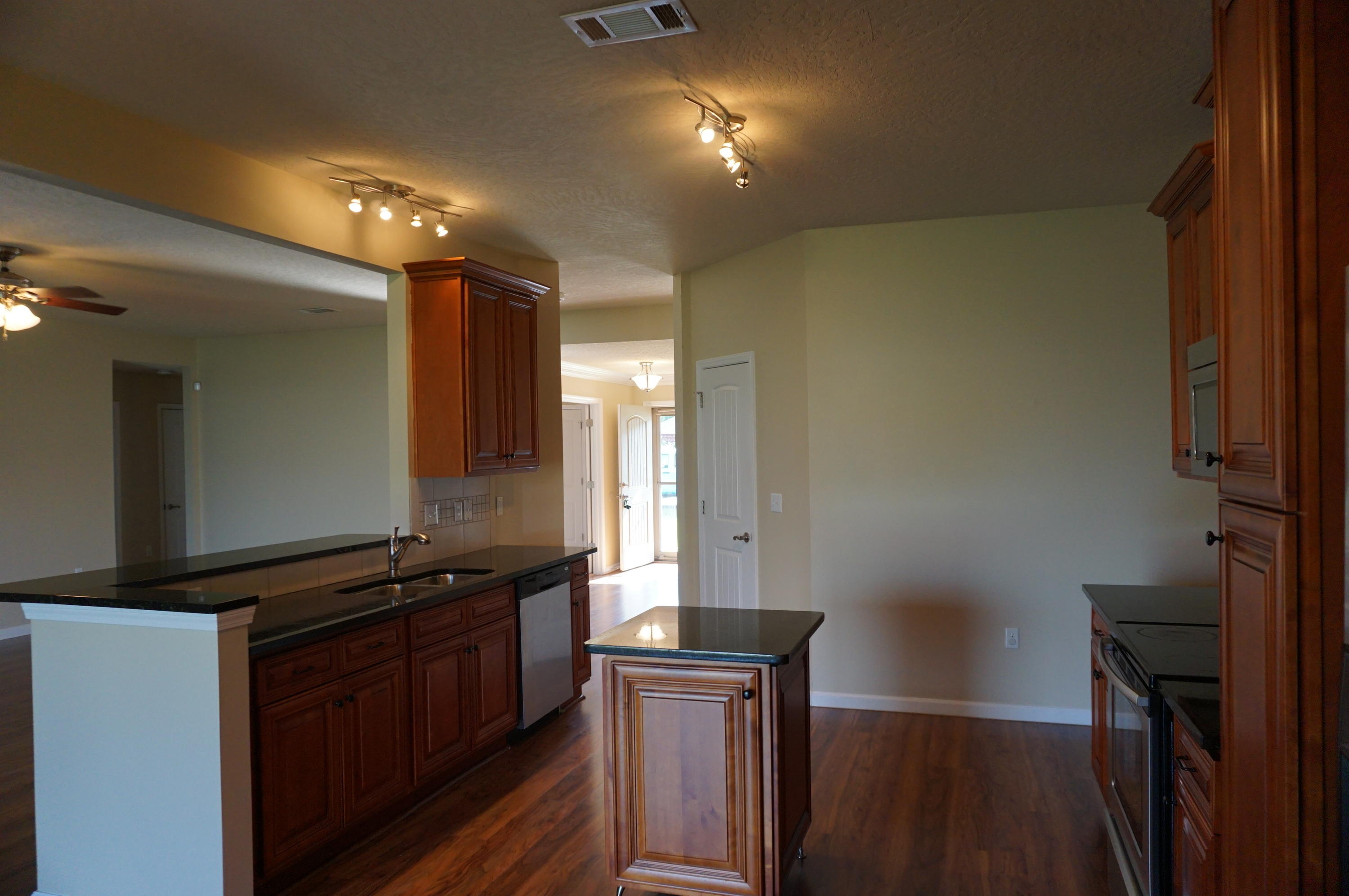 LEE FARMS PH III - Residential Lease