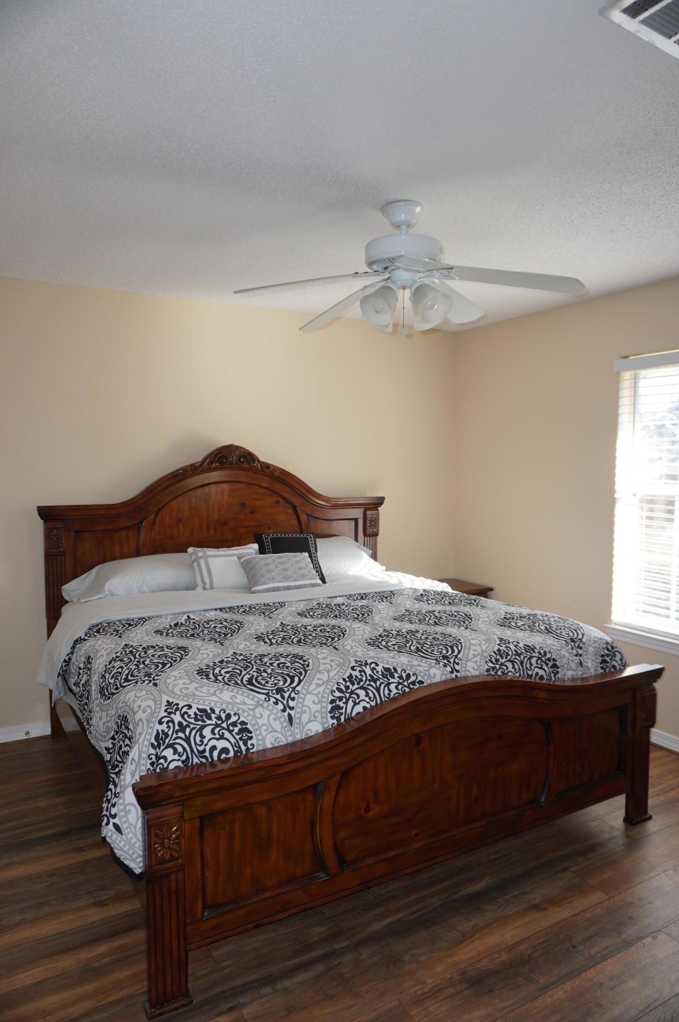 GARDEN HOMES AT BAYSIDE PHASE II - Residential Lease