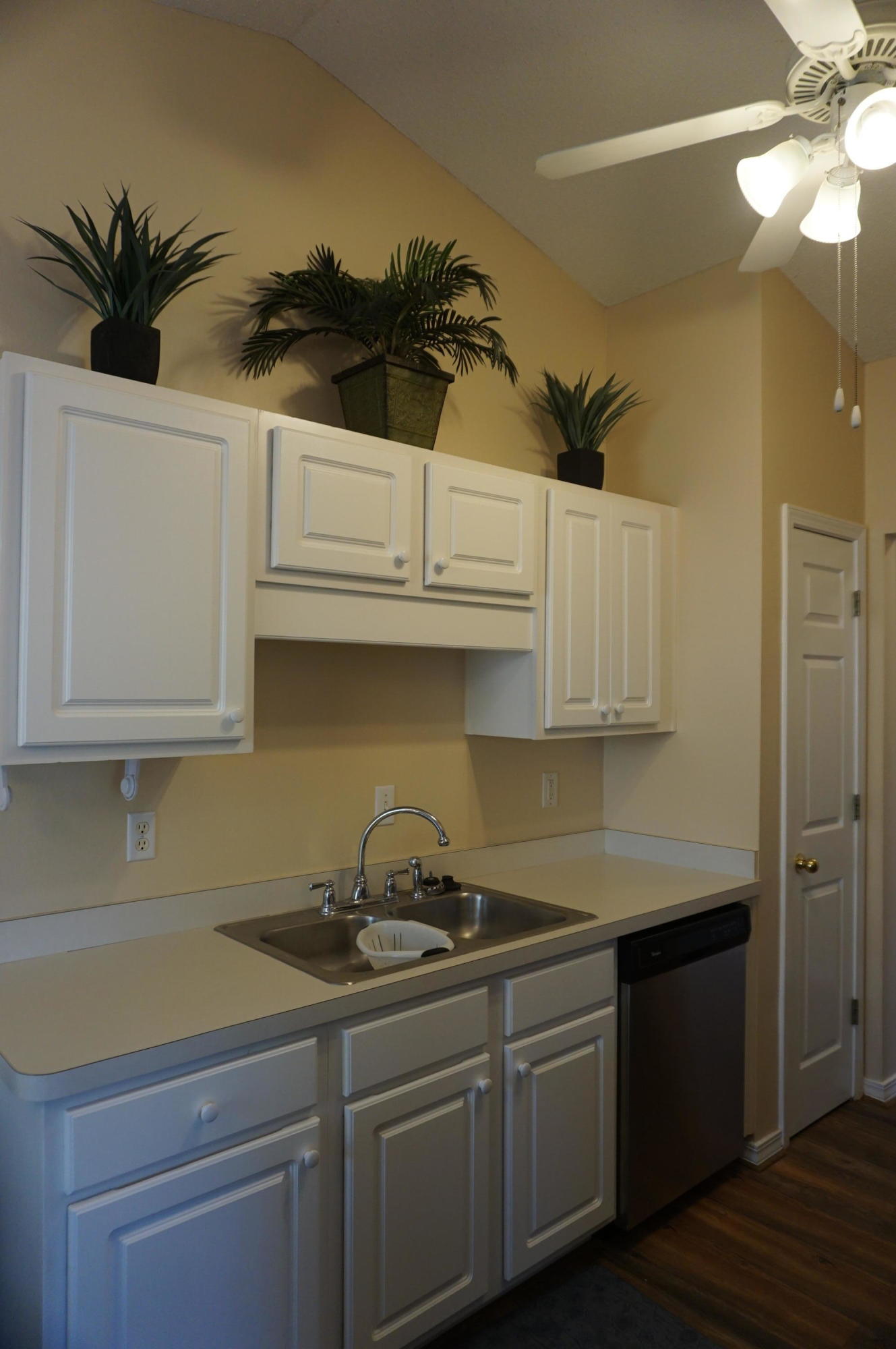 GARDEN HOMES AT BAYSIDE PHASE II - Residential Lease