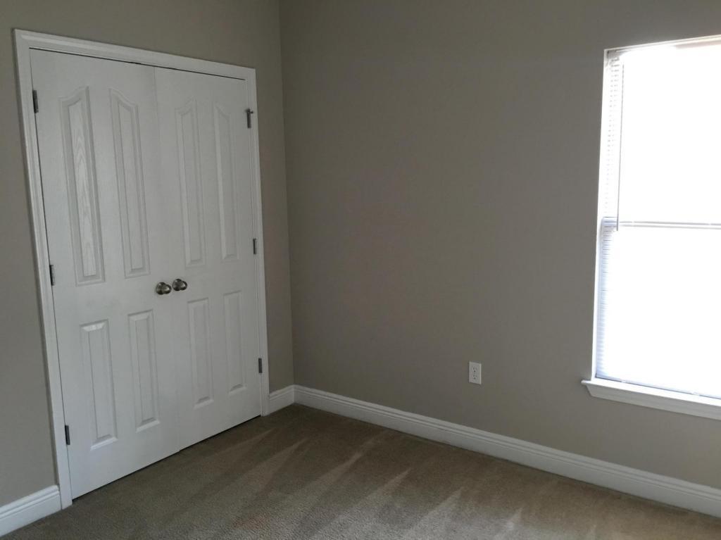 ROLLING RIDGE - Residential Lease
