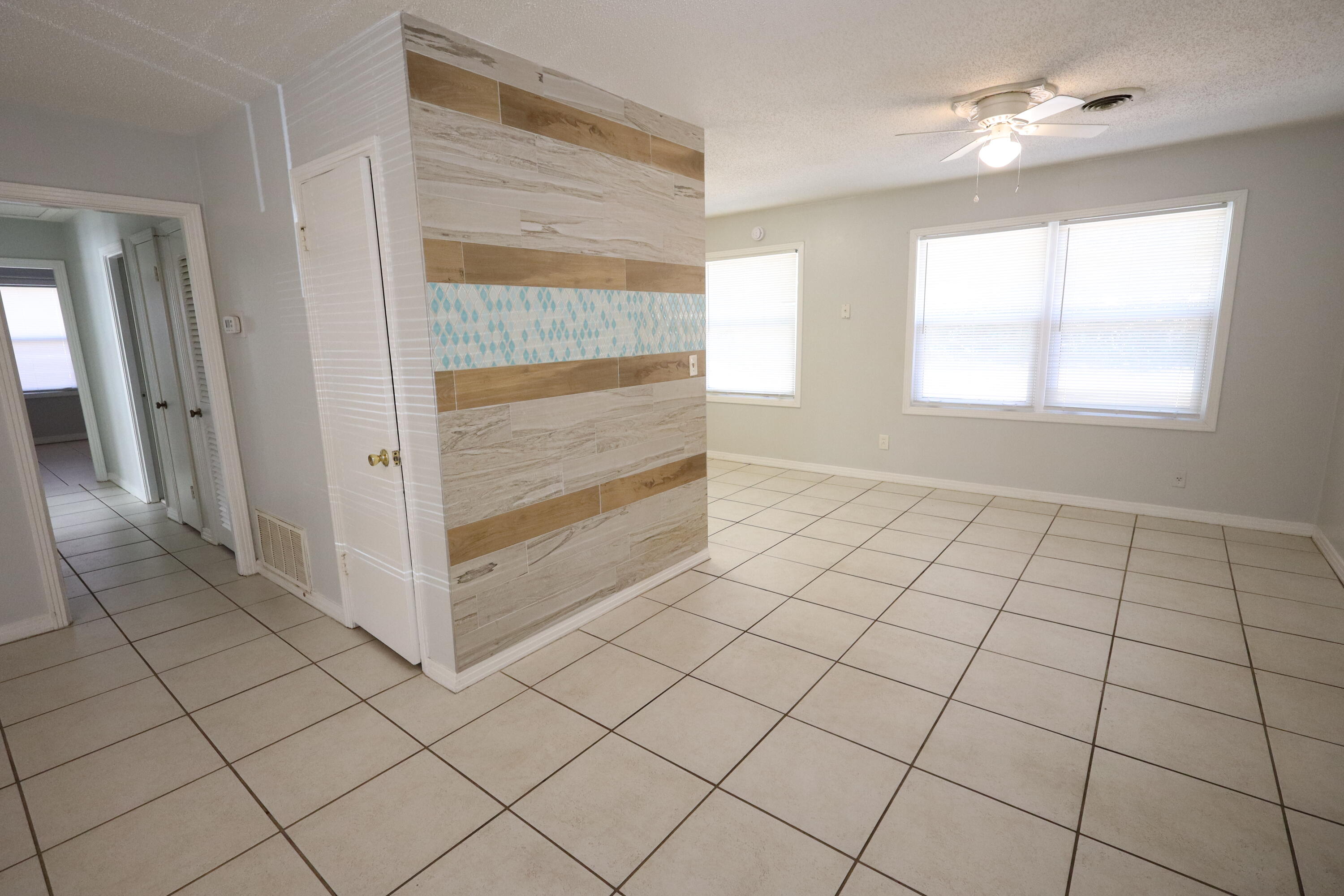 SANTA MARKELLA - Residential Lease