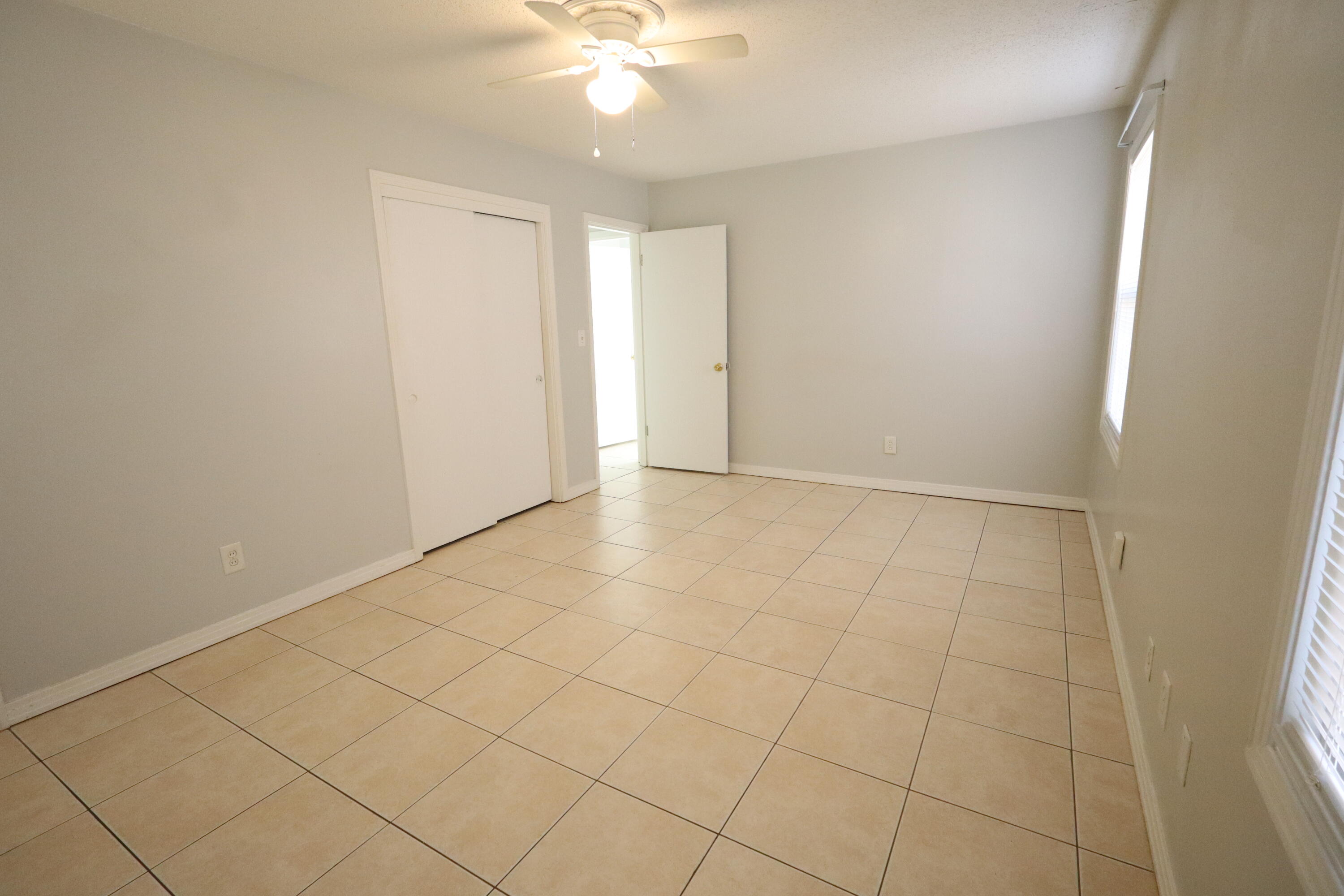 SANTA MARKELLA - Residential Lease