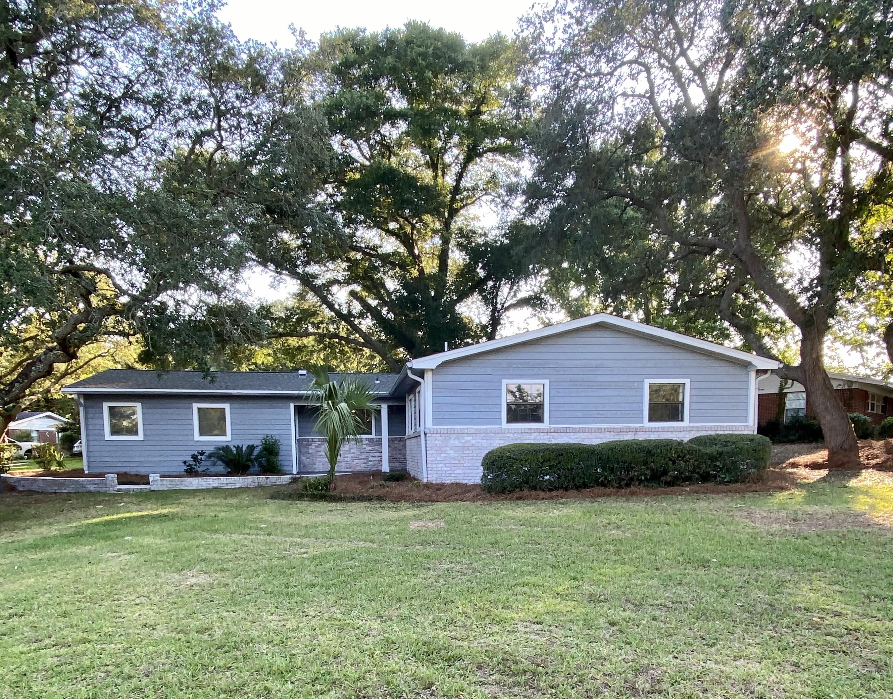 BAYOU WOODS - Residential