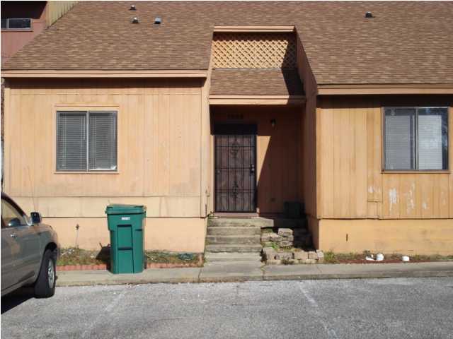 Nice townhouse located in center of Niceville, close to shops, schools, and military bases. New flooring will be installed prior to next tenant. Good size living/dining area downstairs with sliding doors open to covered patio. Fenced backyard. One bedroom downstairs with bath. Master Bed room upstairs with master bath. Washer/Dryer hook ups are upstairs. NO SMOKING UNIT. NO PET.