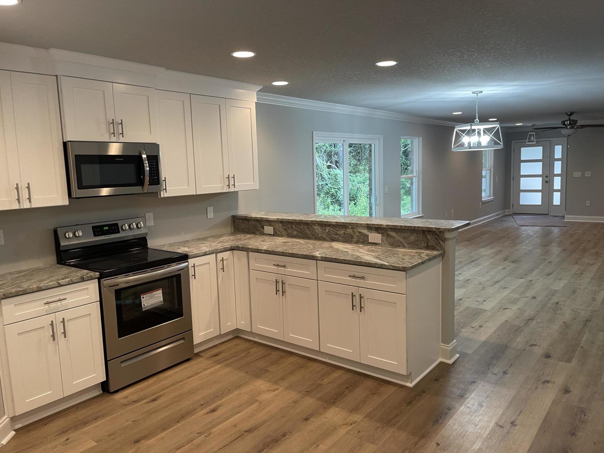 CRESCENT SHORES - Residential