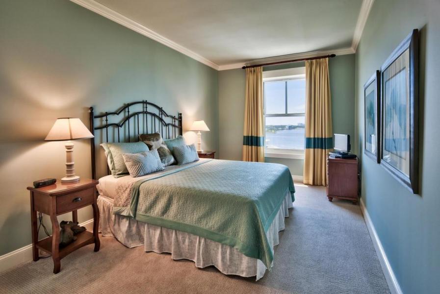 GRAND SANDESTIN THE - Residential Lease
