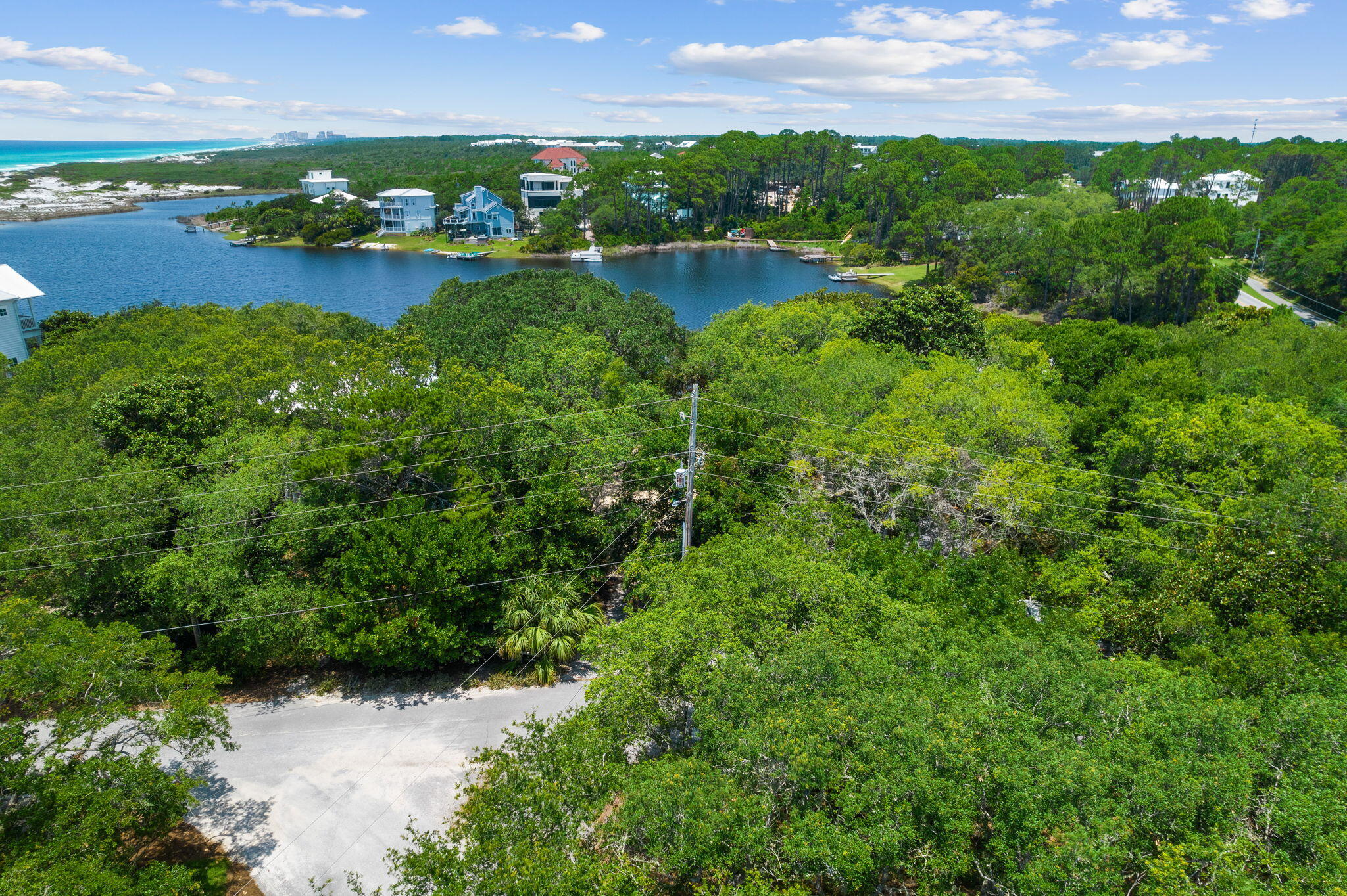 BEACH HIGHLAND - Land