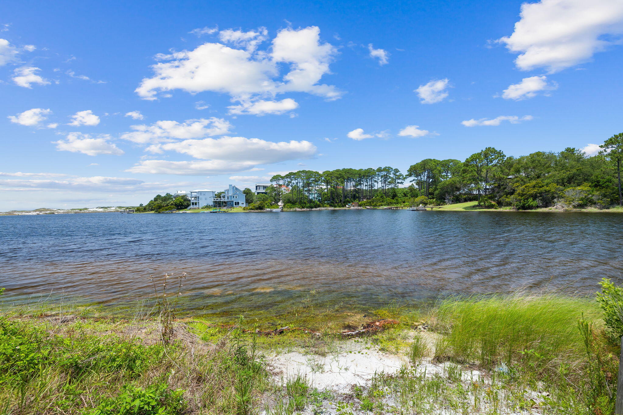 BEACH HIGHLAND - Land