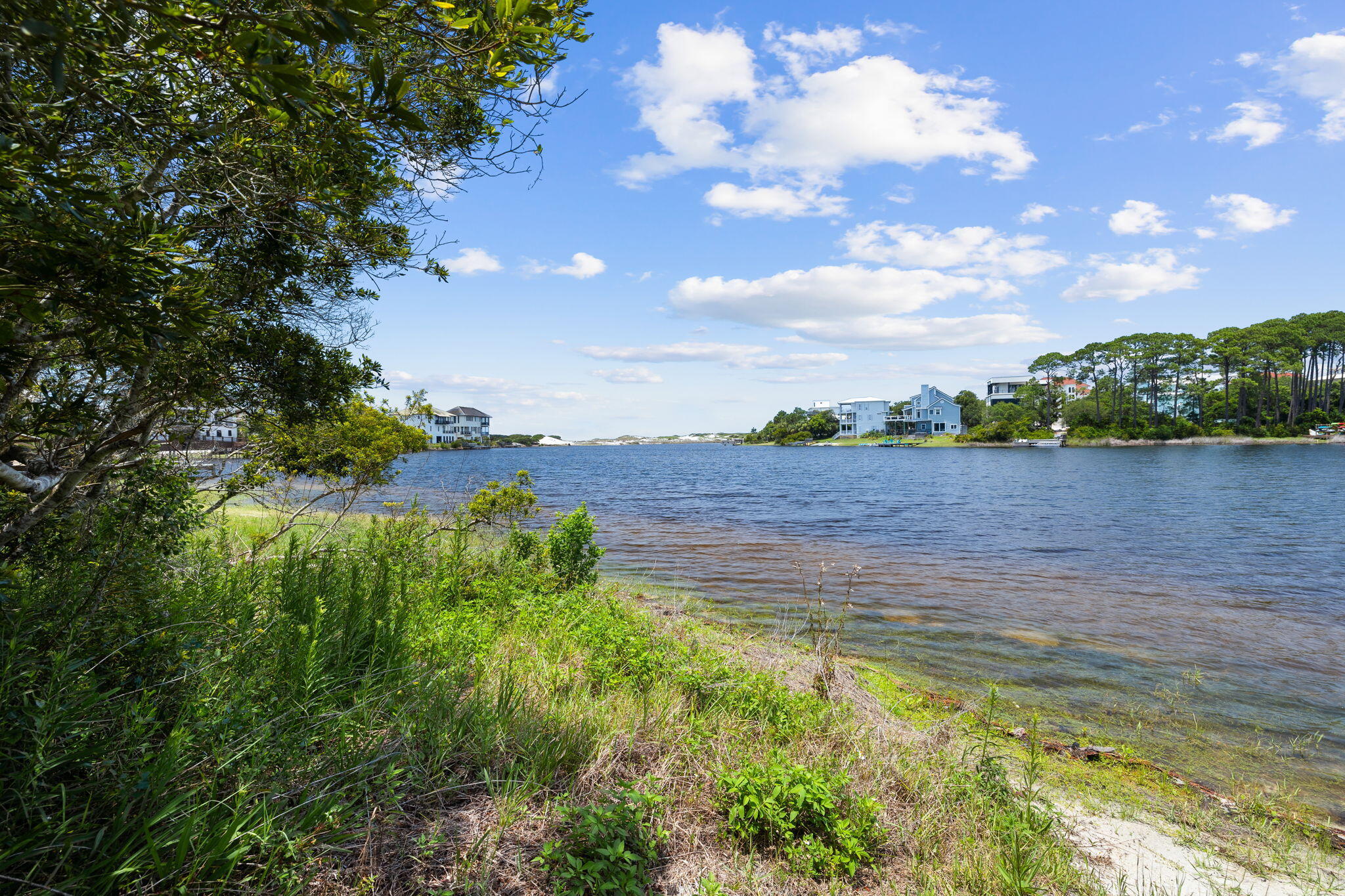 BEACH HIGHLAND - Land