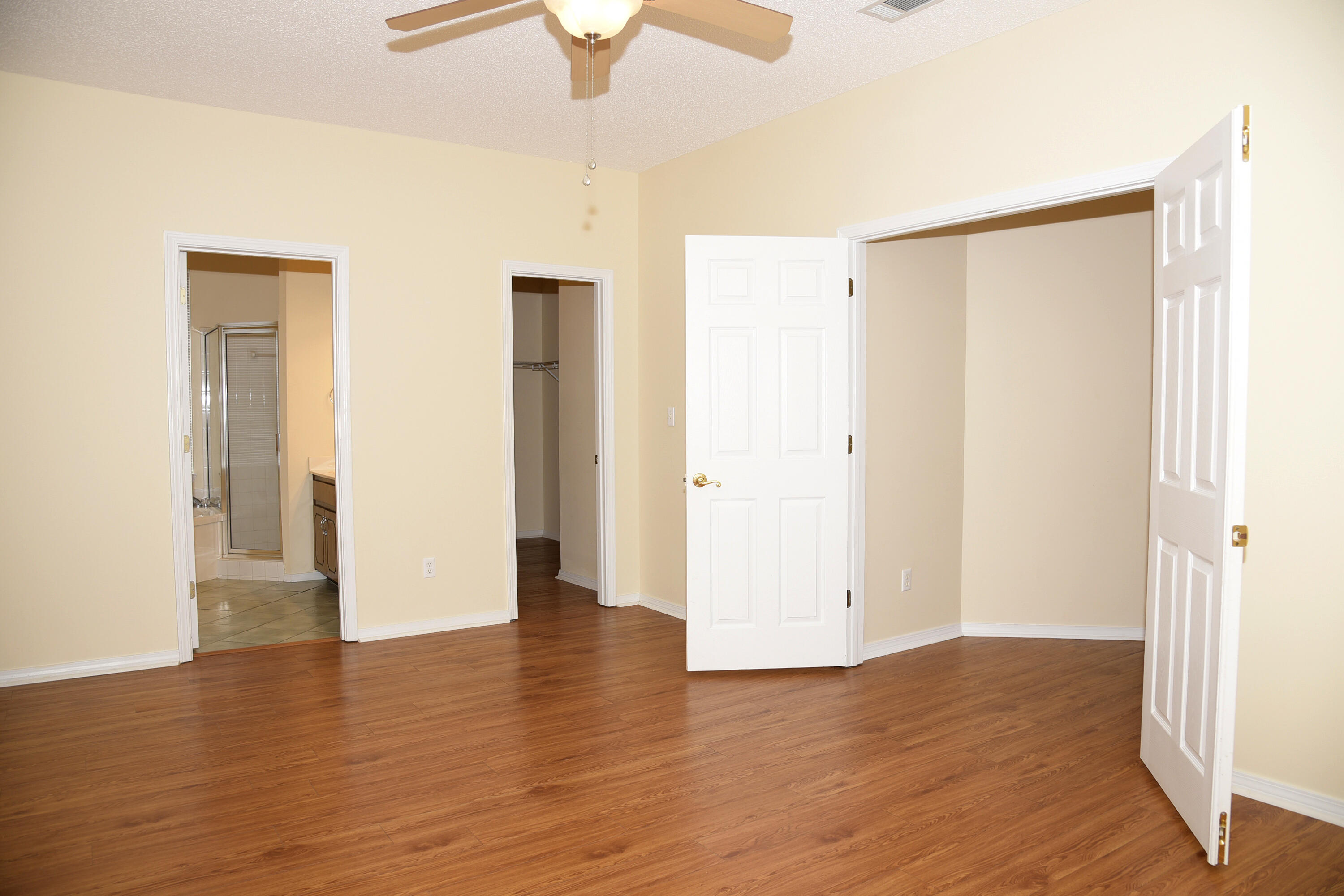 PARKWOOD COVE AT BLUEWATER BAY - Residential Lease
