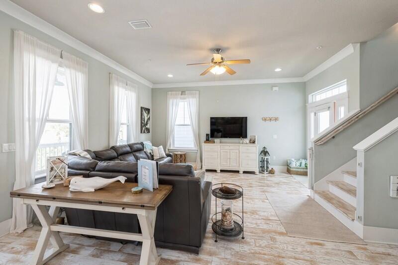BY THE SEA - Residential