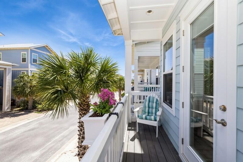 BY THE SEA - Residential