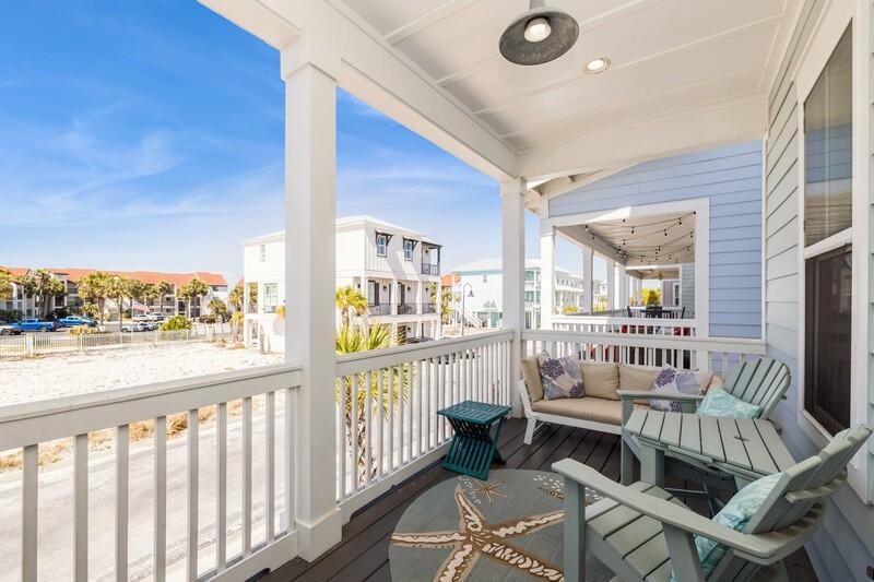 BY THE SEA - Residential