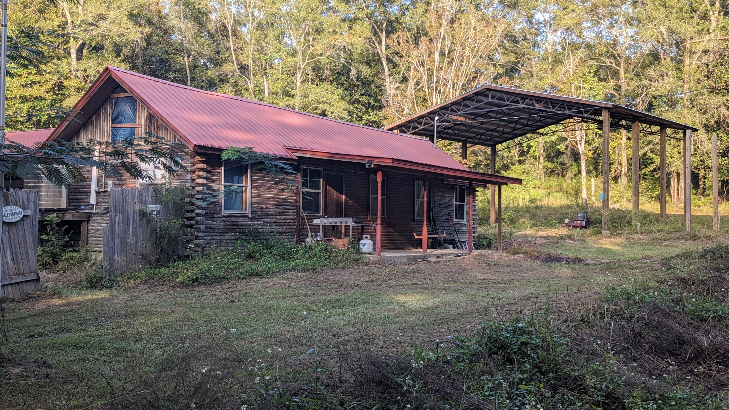 NO RECORDED SUBDIVISION - Residential