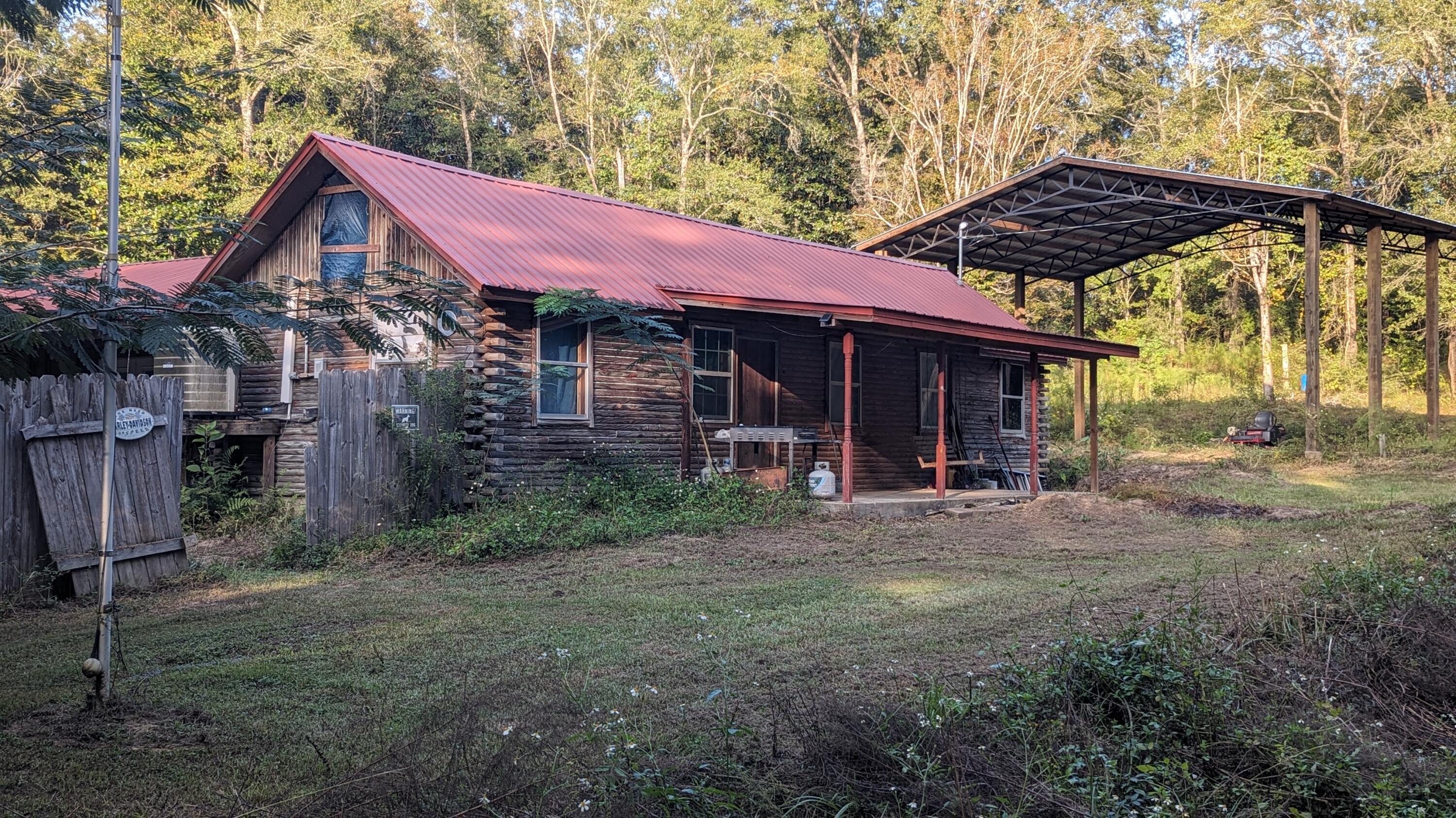 NO RECORDED SUBDIVISION - Residential