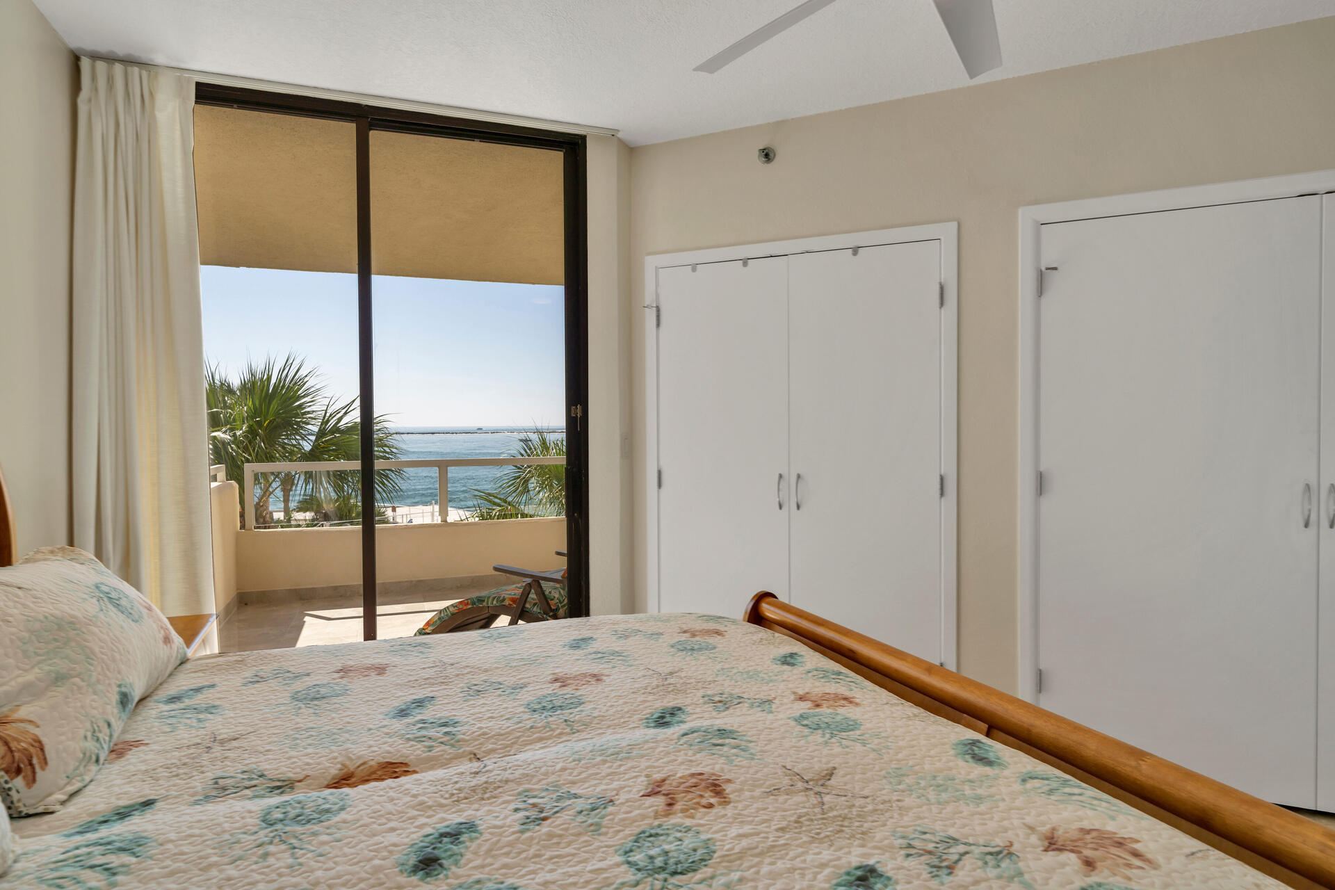 EAST PASS TOWERS CONDOMINIUM, PHASE 1 - Residential