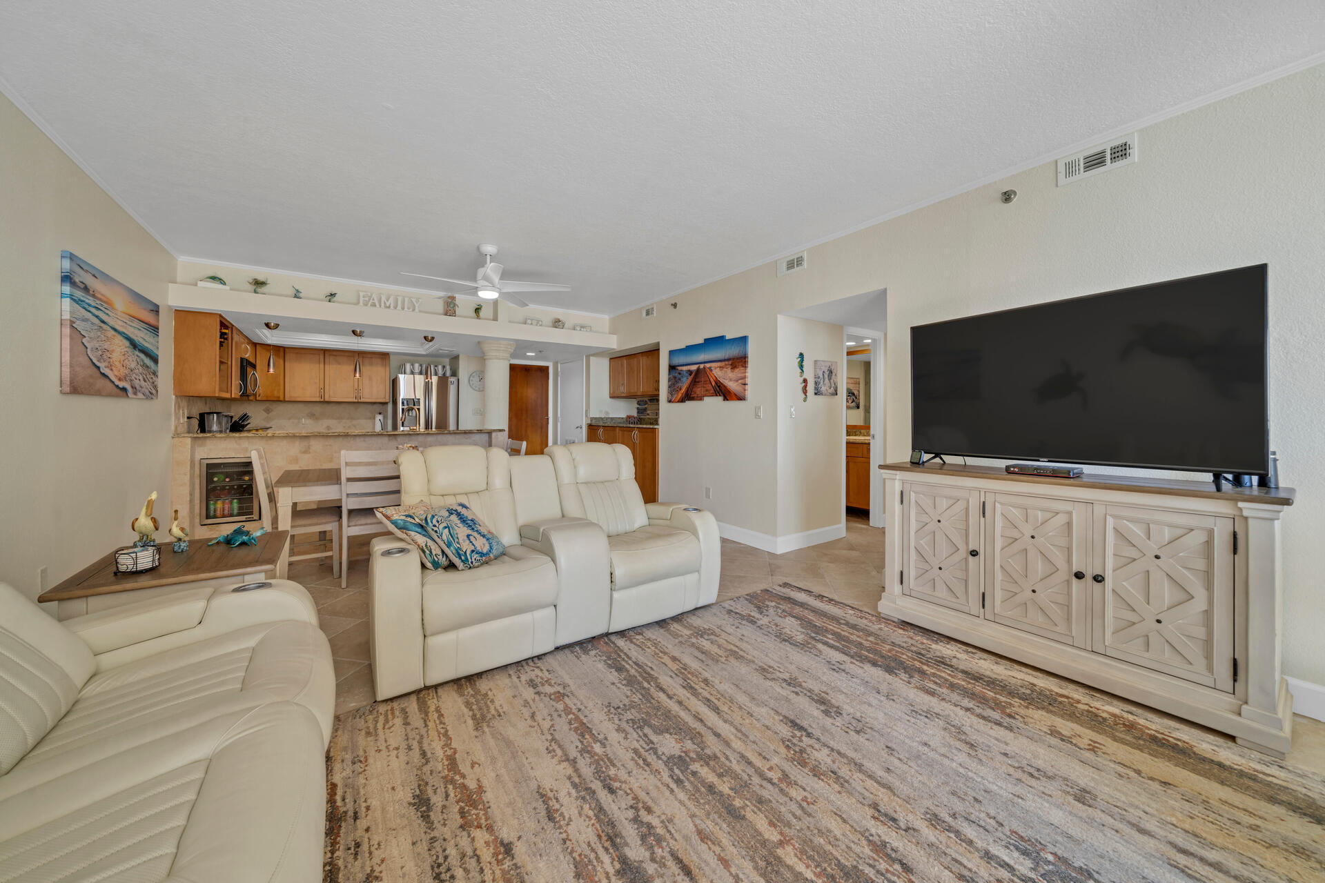 EAST PASS TOWERS CONDOMINIUM, PHASE 1 - Residential