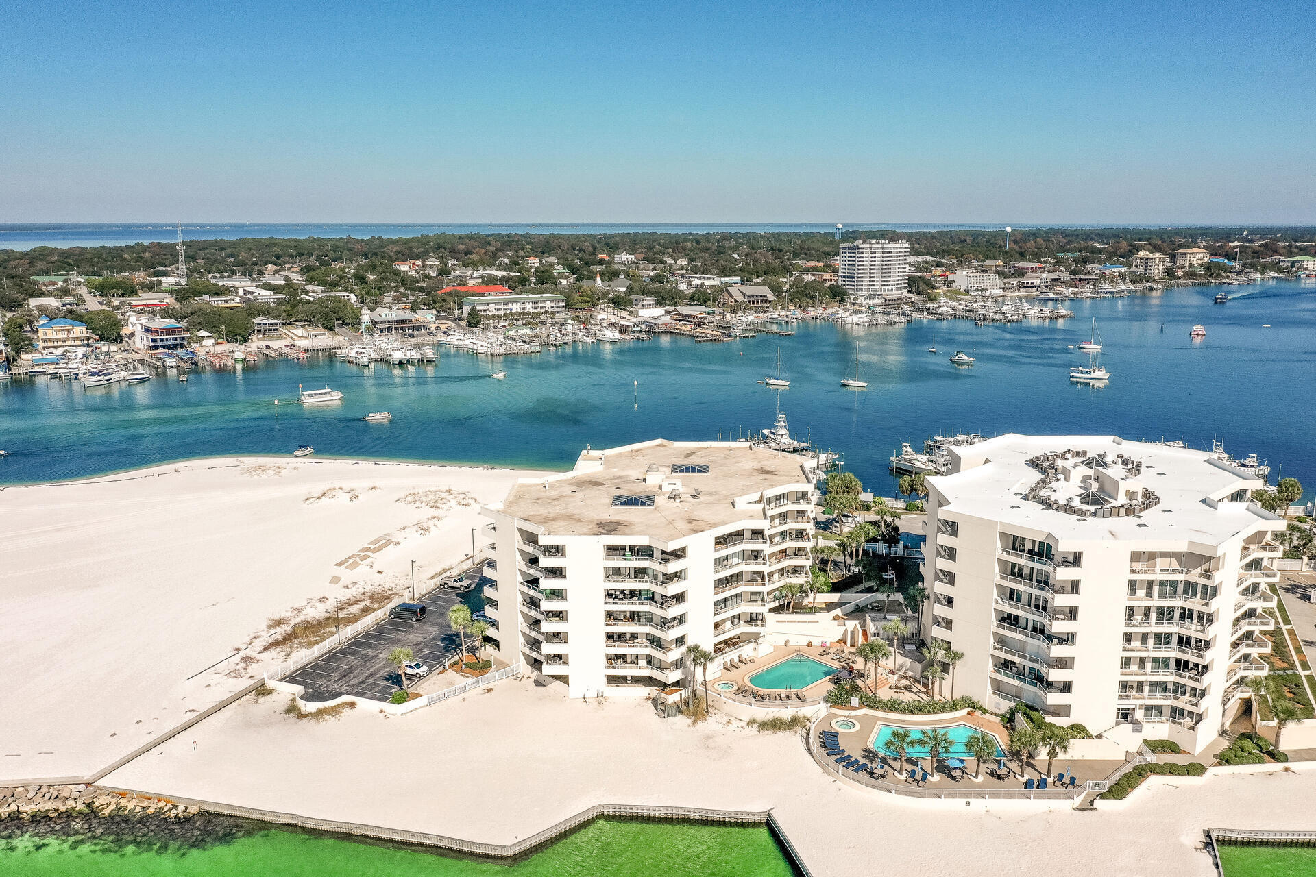 EAST PASS TOWERS CONDOMINIUM, PHASE 1 - Residential