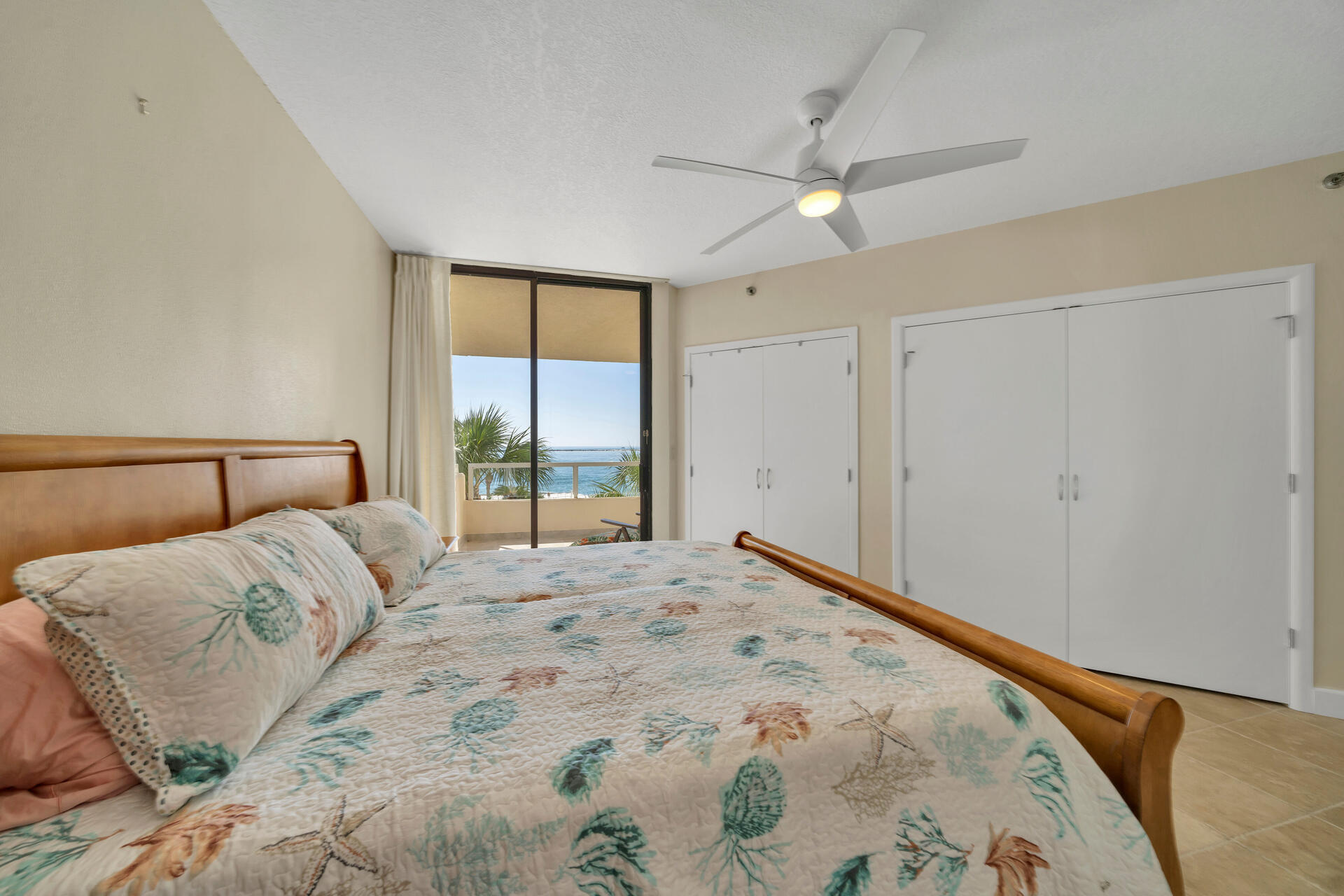 EAST PASS TOWERS CONDOMINIUM, PHASE 1 - Residential
