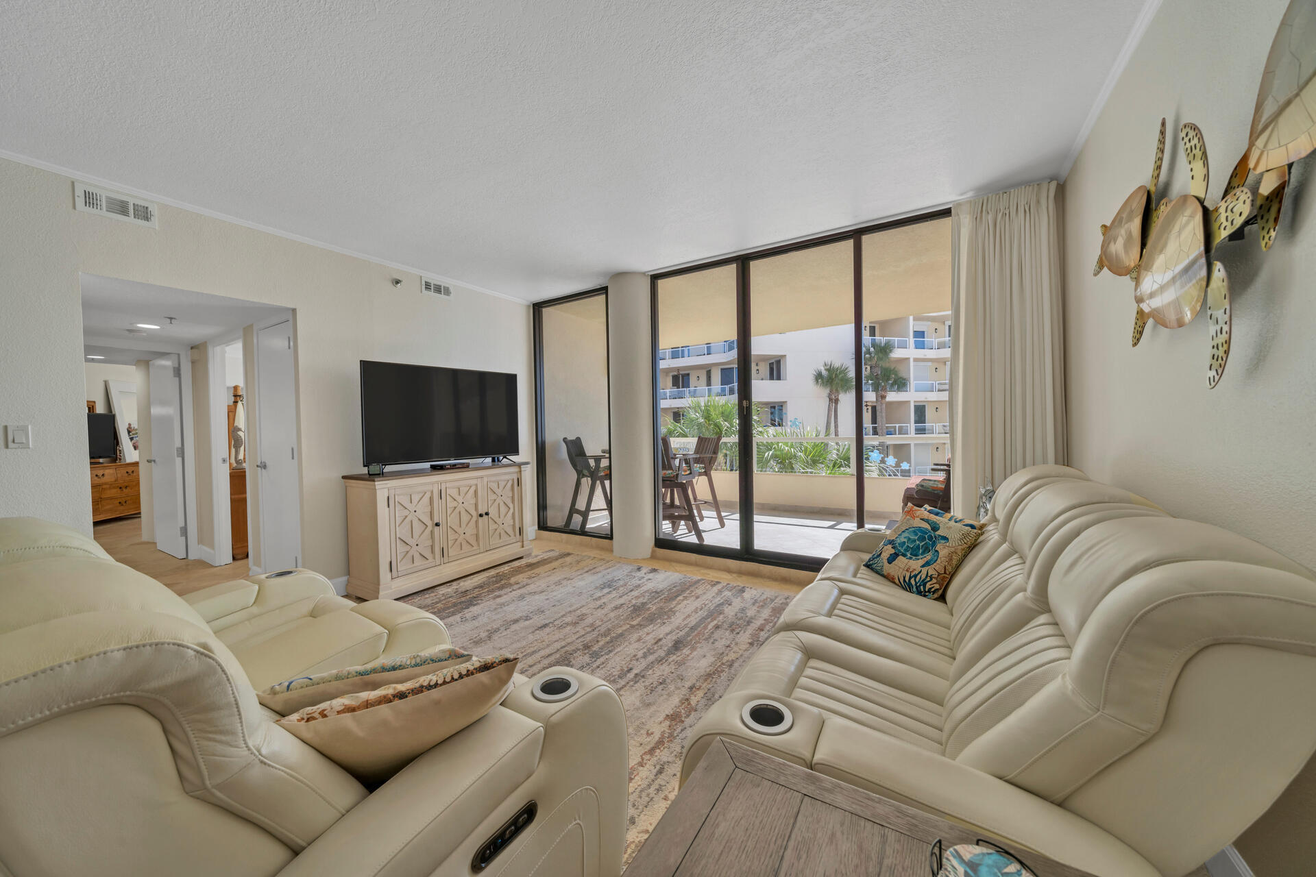 EAST PASS TOWERS CONDOMINIUM, PHASE 1 - Residential