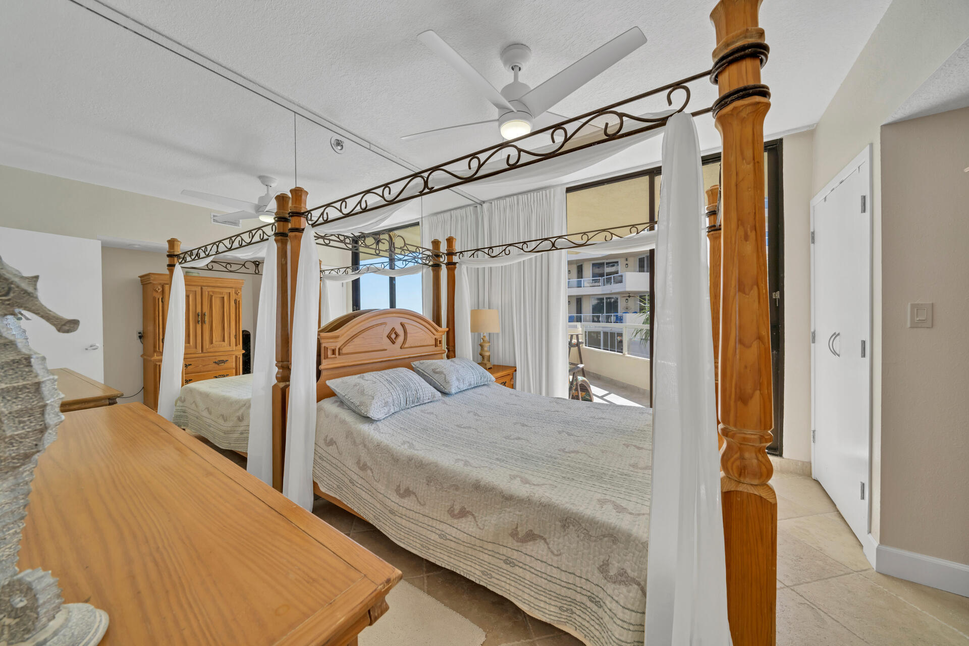 EAST PASS TOWERS CONDOMINIUM, PHASE 1 - Residential