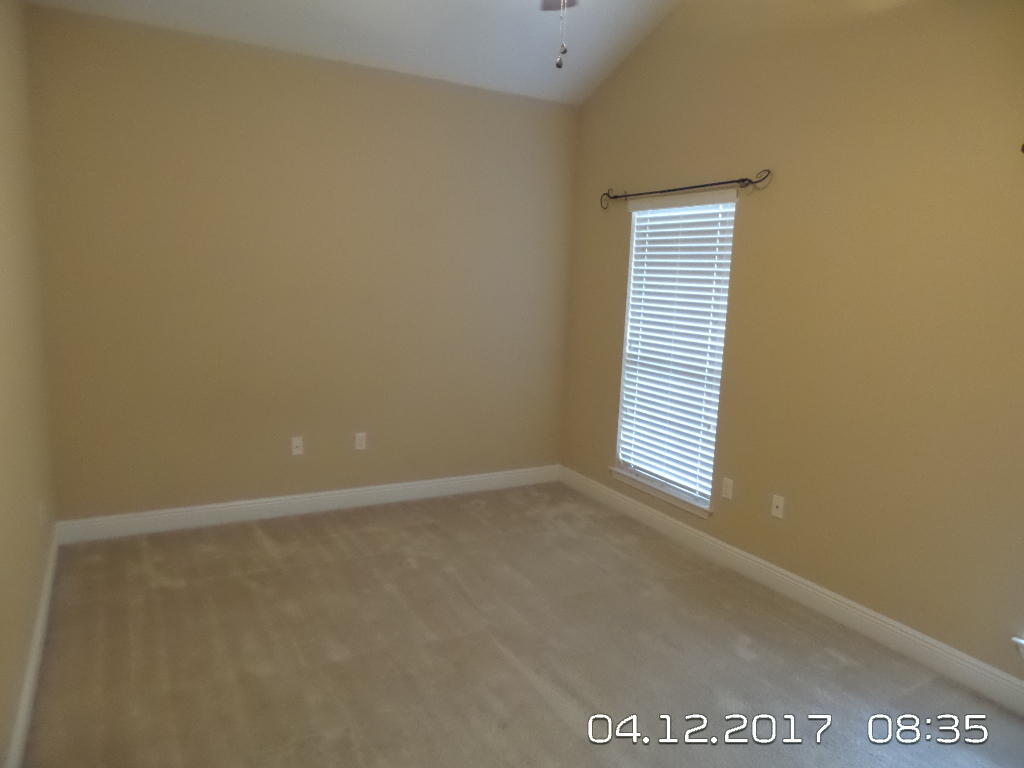 ROLLING RIDGE - Residential Lease
