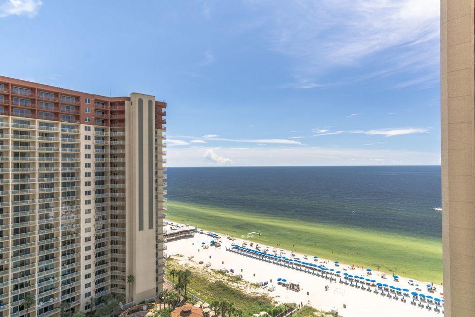 This luxurious condo with exclusive views from the 22nd floor is in a rental machine, Shores of Panama, with the best lagoon pool on the beach.  This listing is part of a bulk ownership with 11 other units identical to this unit.