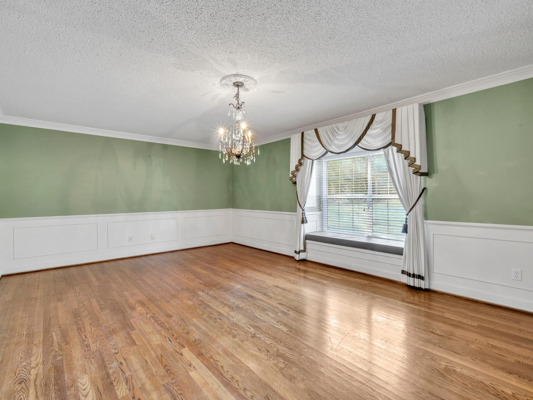315 Vaughan Street NW Waterfront - Residential