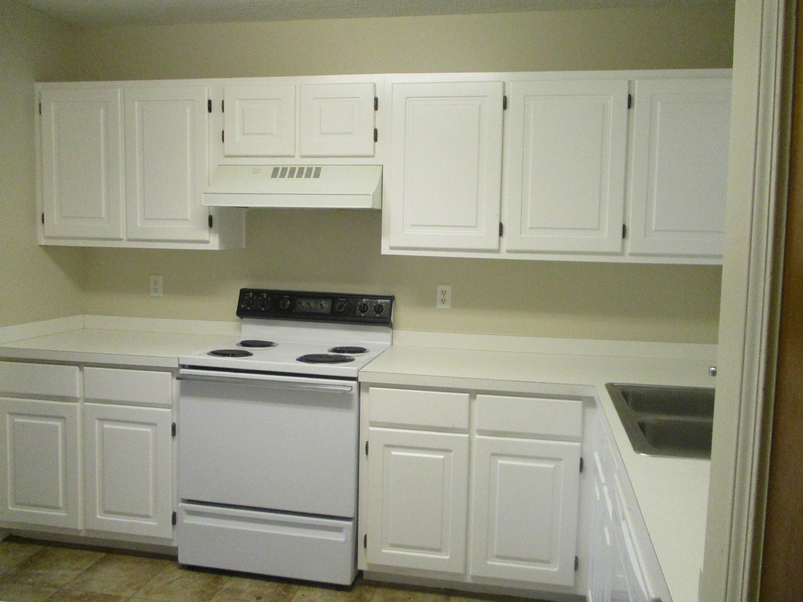 Schneider Dr T/H - Residential Lease