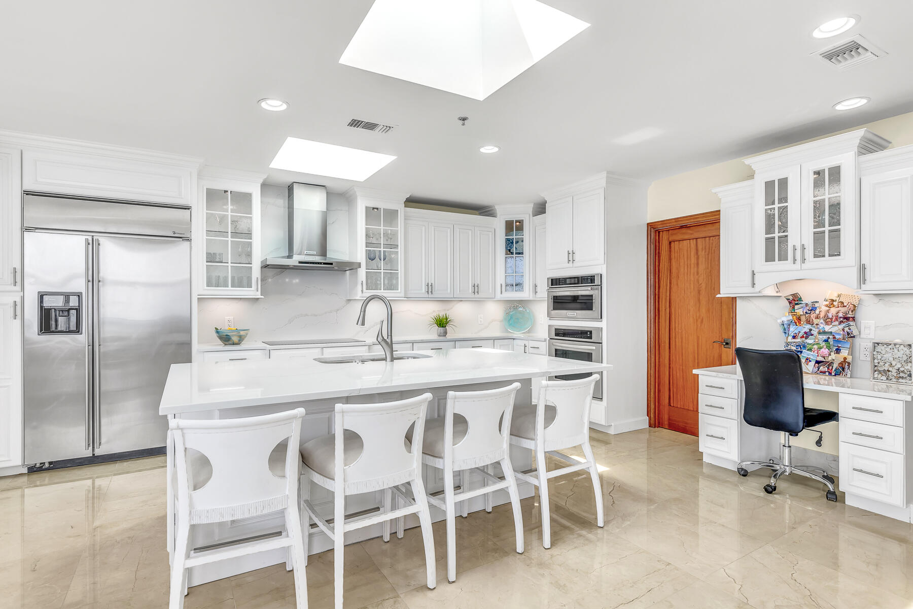 JADE EAST TOWERS CONDO - Residential