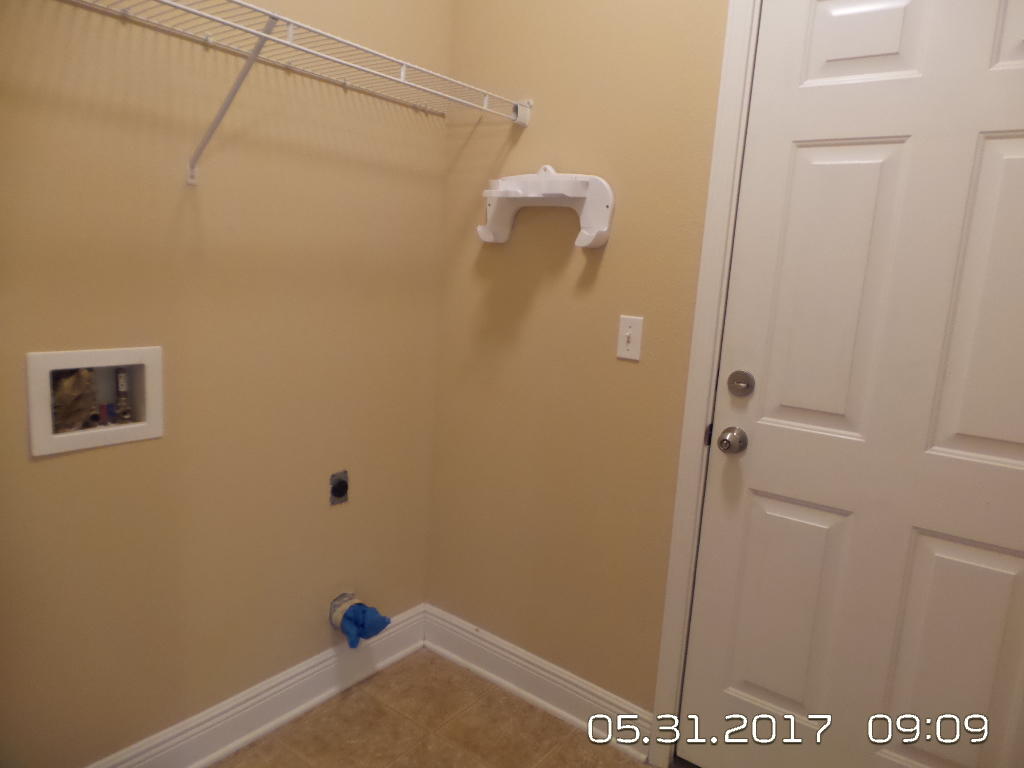 ROLLING RIDGE - Residential Lease