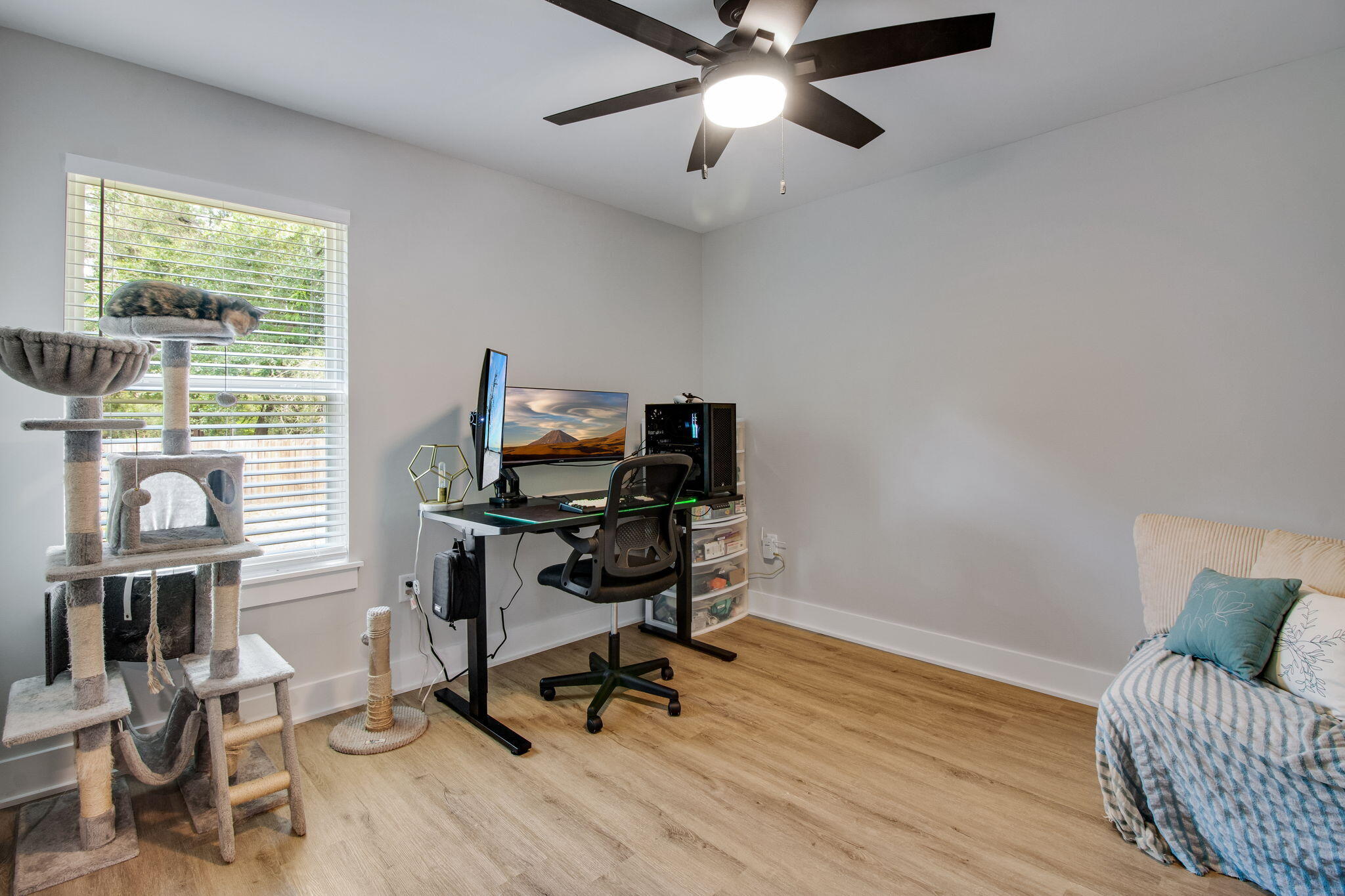 OAKWOOD HILLS UNIT 1 - Residential
