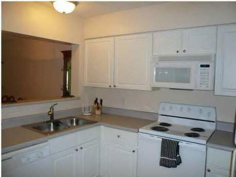 2b/2b second floor fully furnished condo conveniently located to Eglin AFB, EOD School, schools, shopping and beaches. Large walk-in closets in both bedrooms, guest bathroom has nice linen closet. Elevator access. This unit also includes electric, water, garbage, sewage, limited basic cable and starter internet. Amenities include resort style pool, hot tub, sauna, business center, Clubhouse, 24 hour fitness center, carwash area and 2 bar-b-que areas. Discounted Security deposit with military ID.
