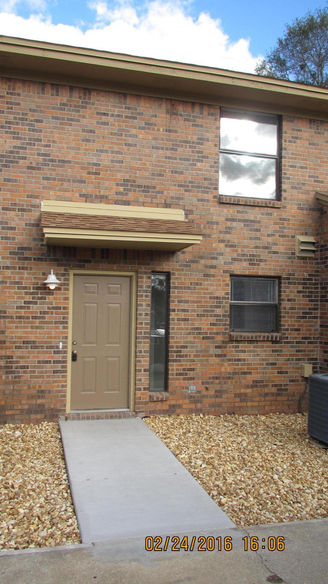 UNRECORDED SUBDIVISION - Residential Lease