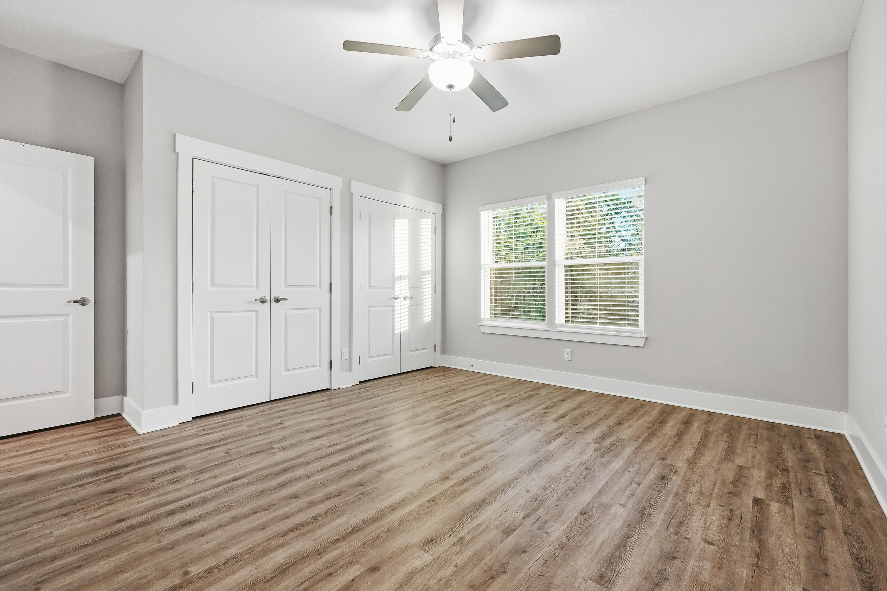 VERANDAS OF FREEPORT, THE - Residential Lease