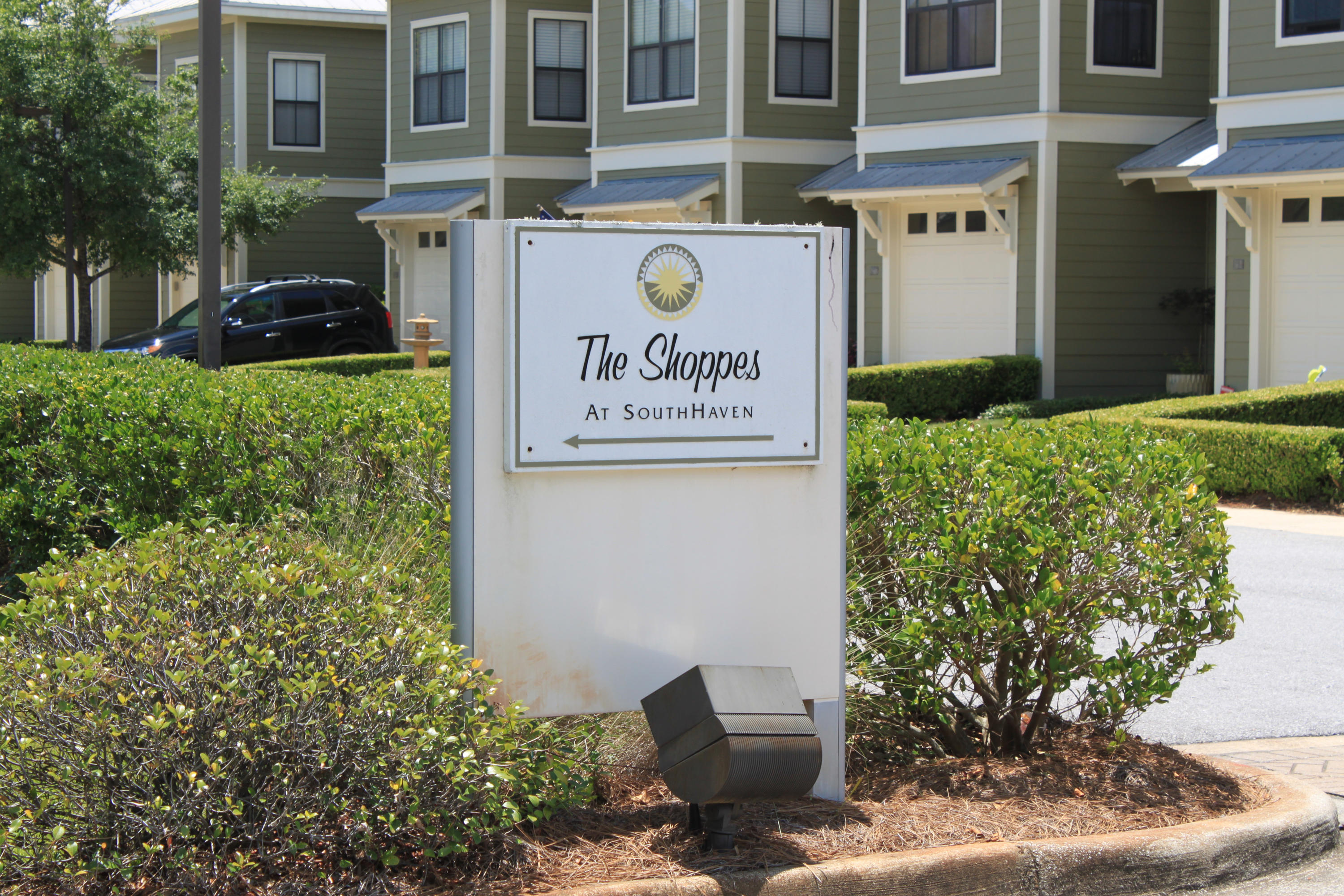 SOUTH HAVEN TOWNHOMES - Residential Lease
