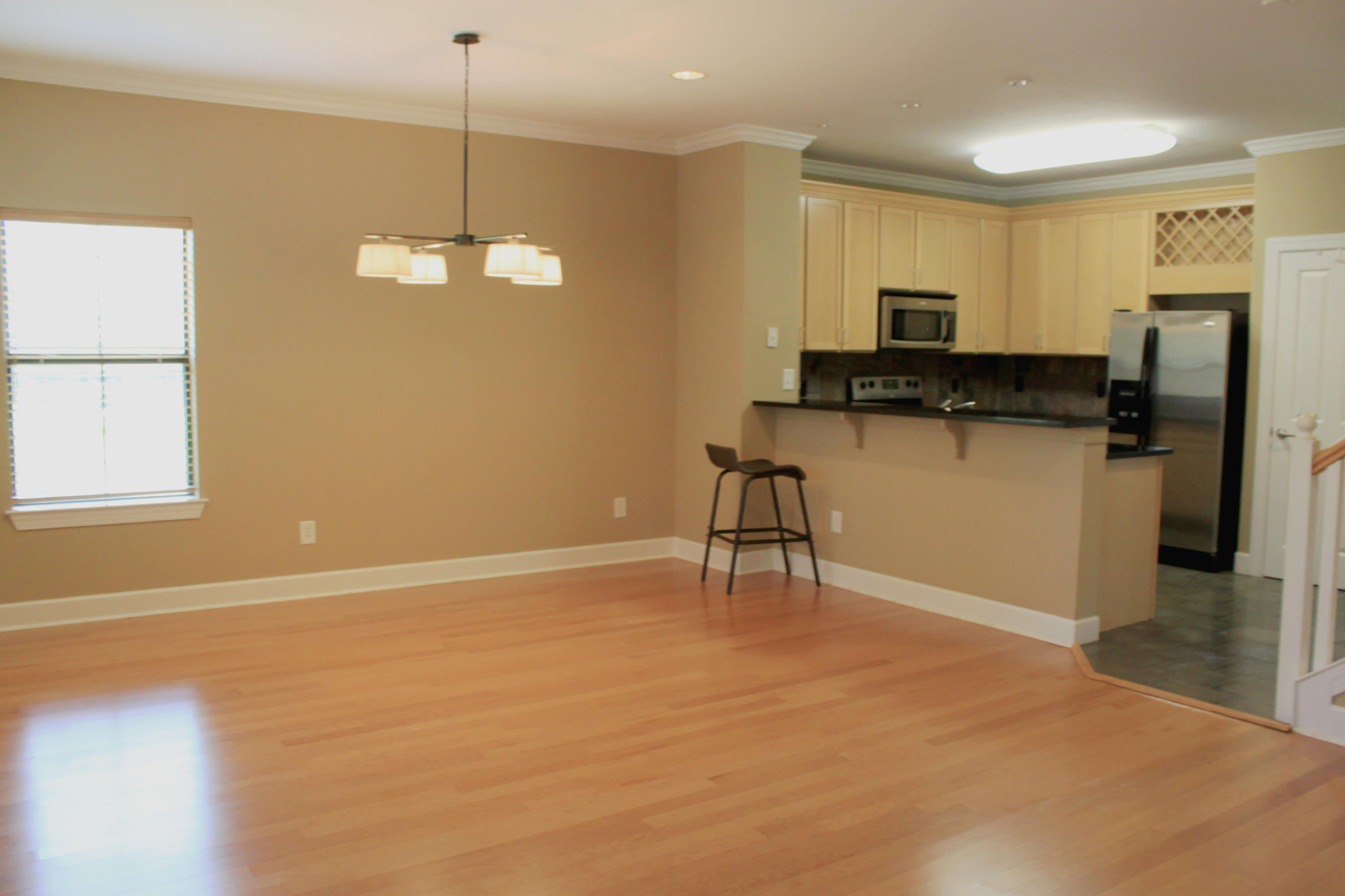 SOUTH HAVEN TOWNHOMES - Residential Lease