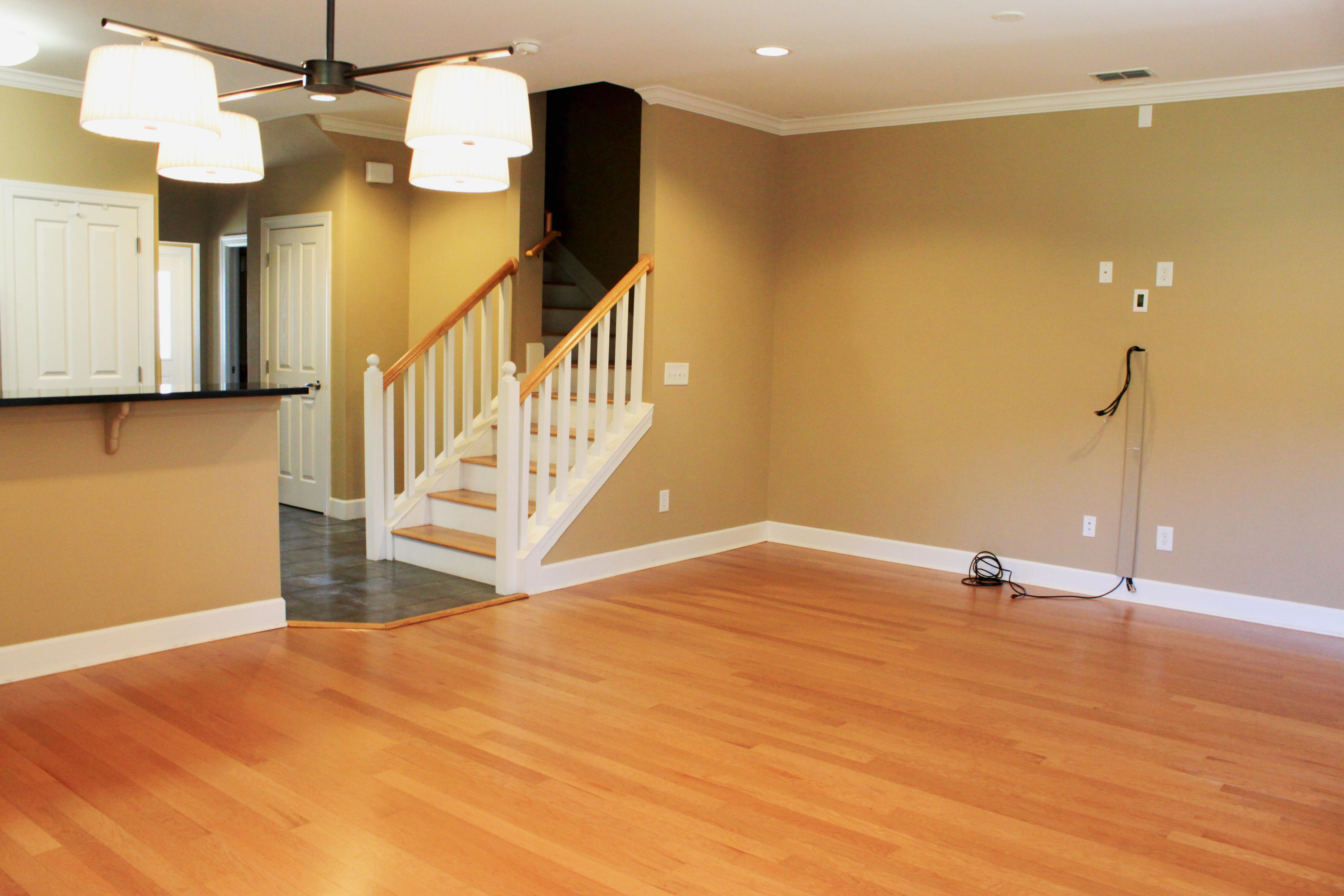 SOUTH HAVEN TOWNHOMES - Residential Lease