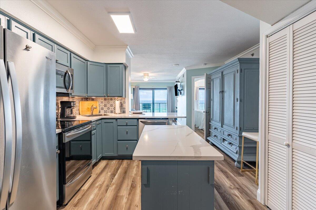 SUNDUNES CONDO - Residential