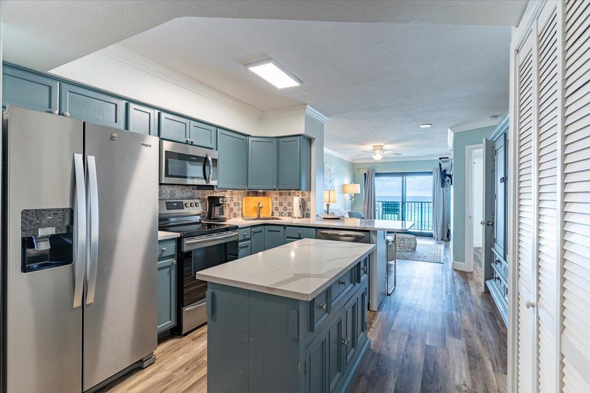 SUNDUNES CONDO - Residential