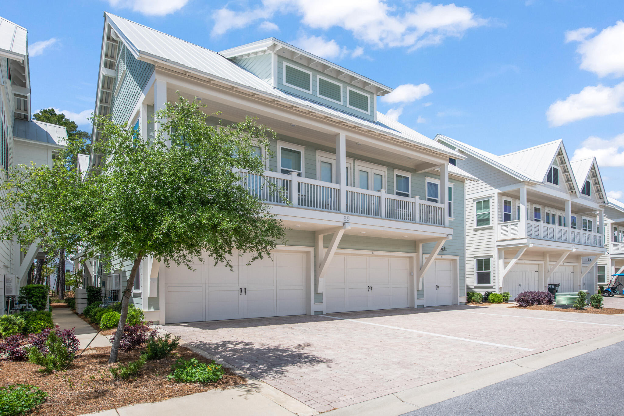 PROMINENCE - Residential