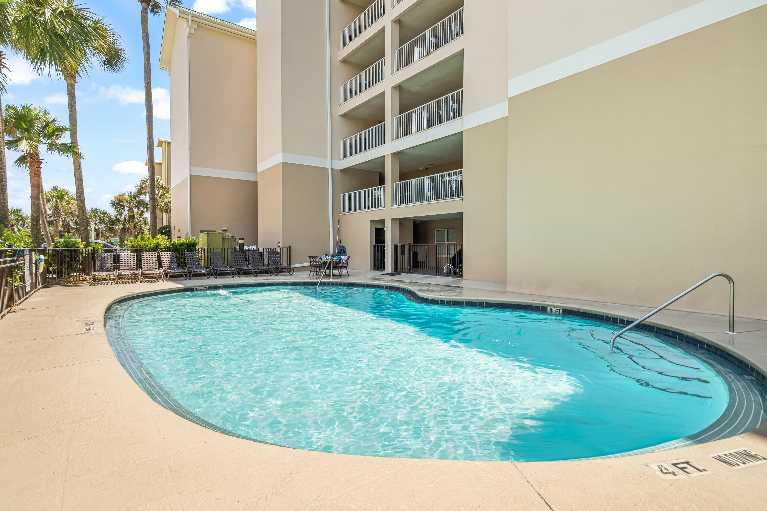 CRYSTAL DUNES CONDO - Residential