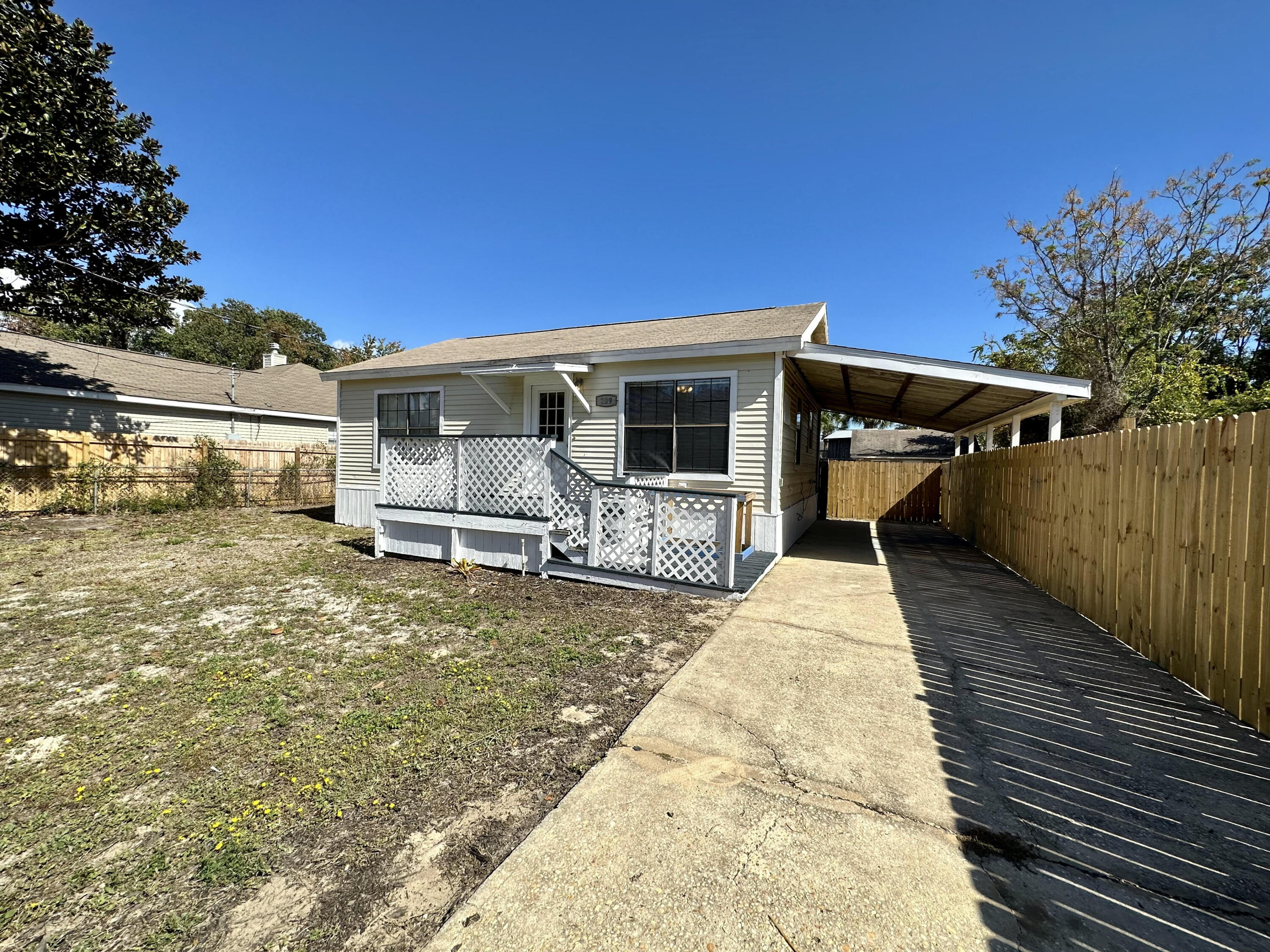 WYNNEHAVEN BEACH ESTATES - Residential Lease