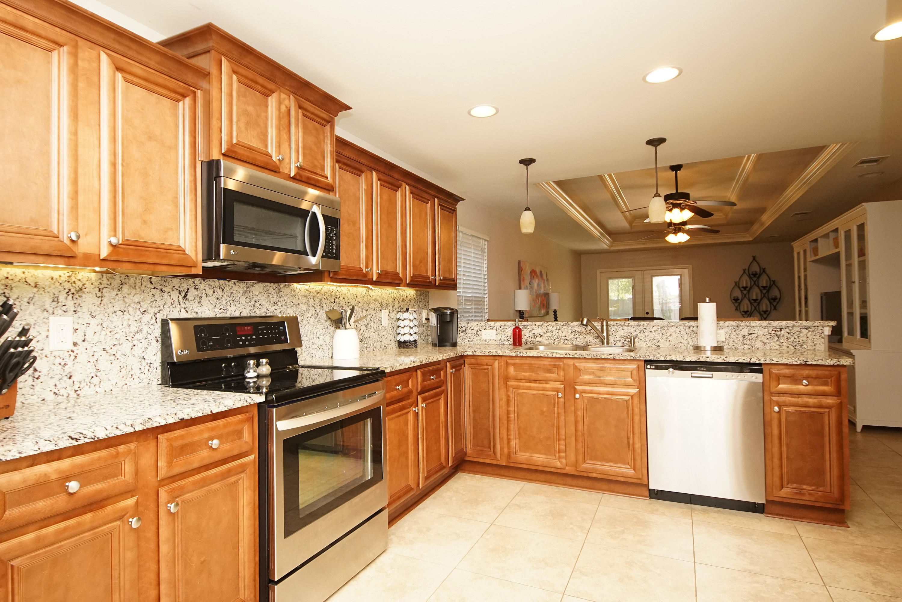 VALPARAISO PINECREST 6 - Residential Lease